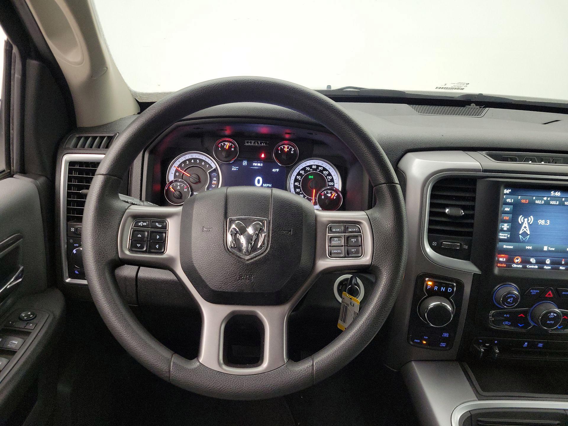 Thumbnail: 2023 RAM 1500 Classic - 10