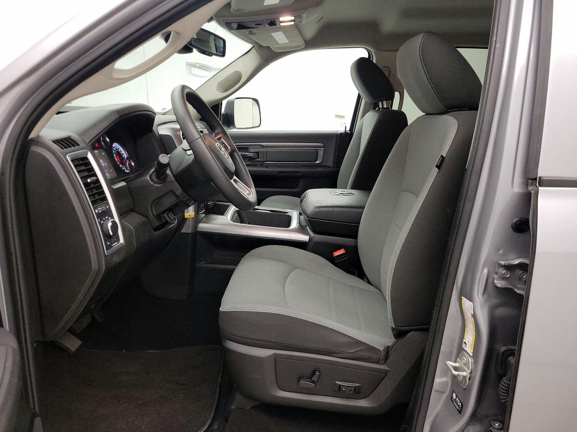 Thumbnail: 2023 RAM 1500 Classic - 11