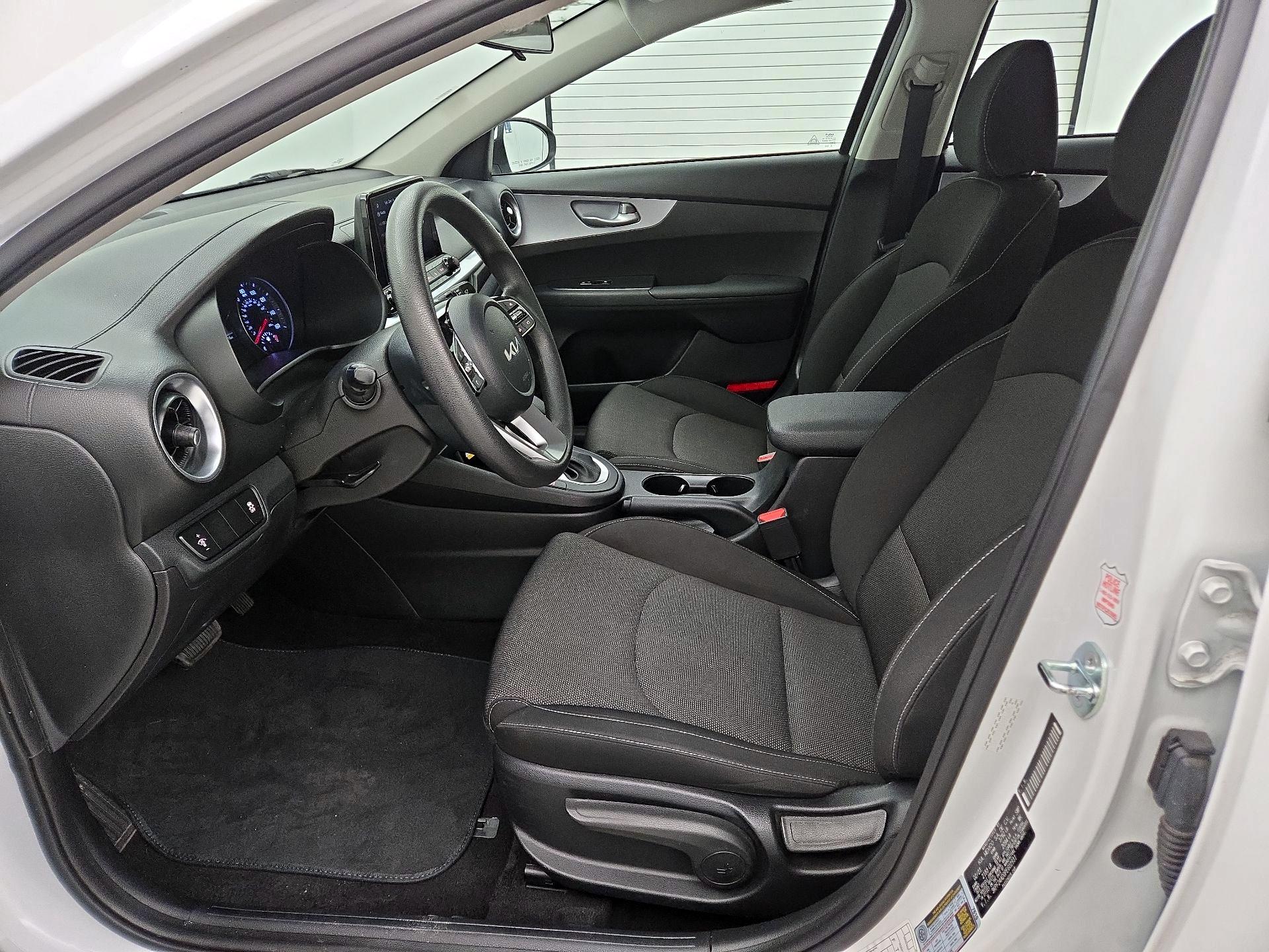 Thumbnail: 2023 Kia Forte - 11