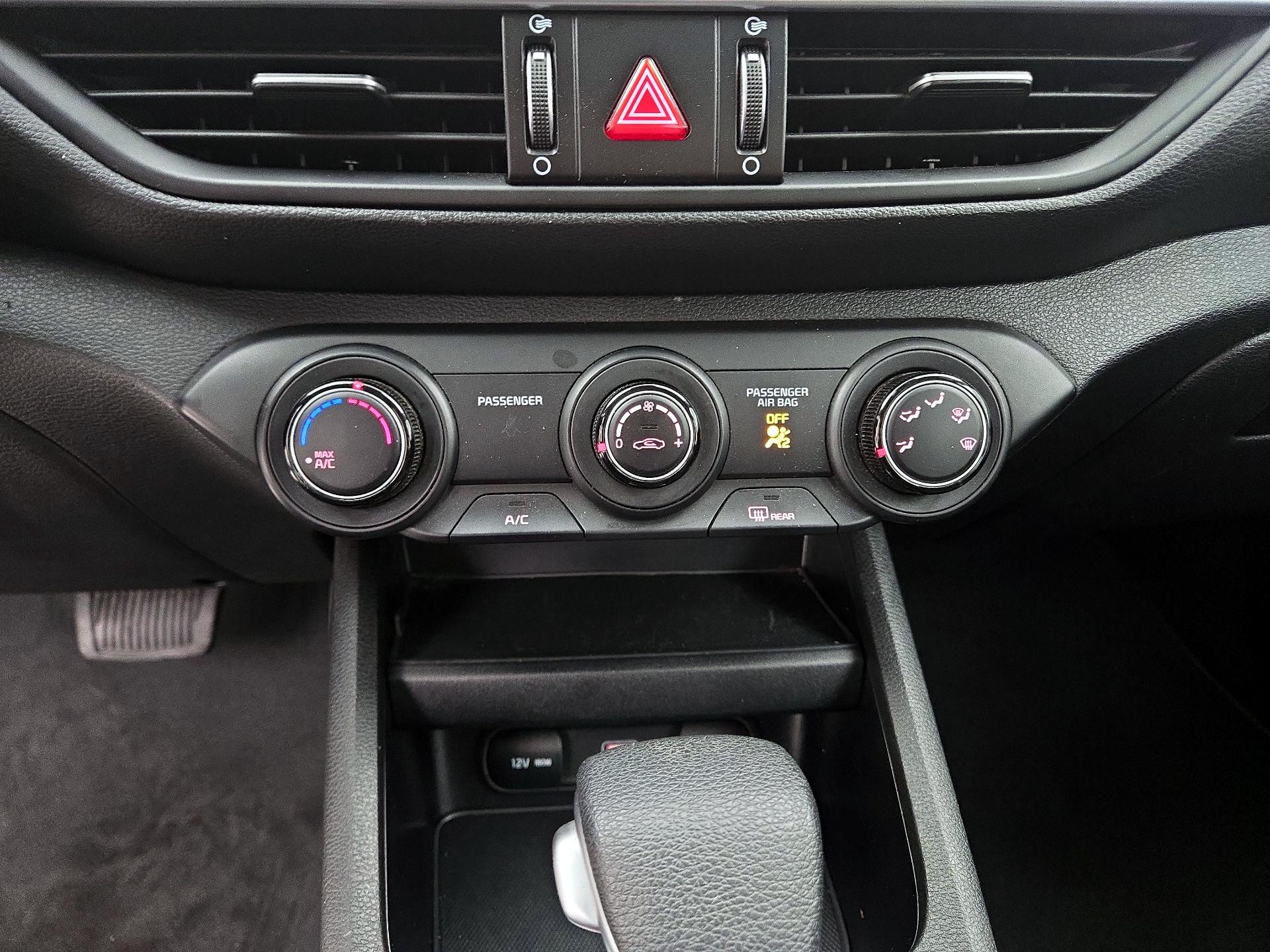 Thumbnail: 2023 Kia Forte - 16