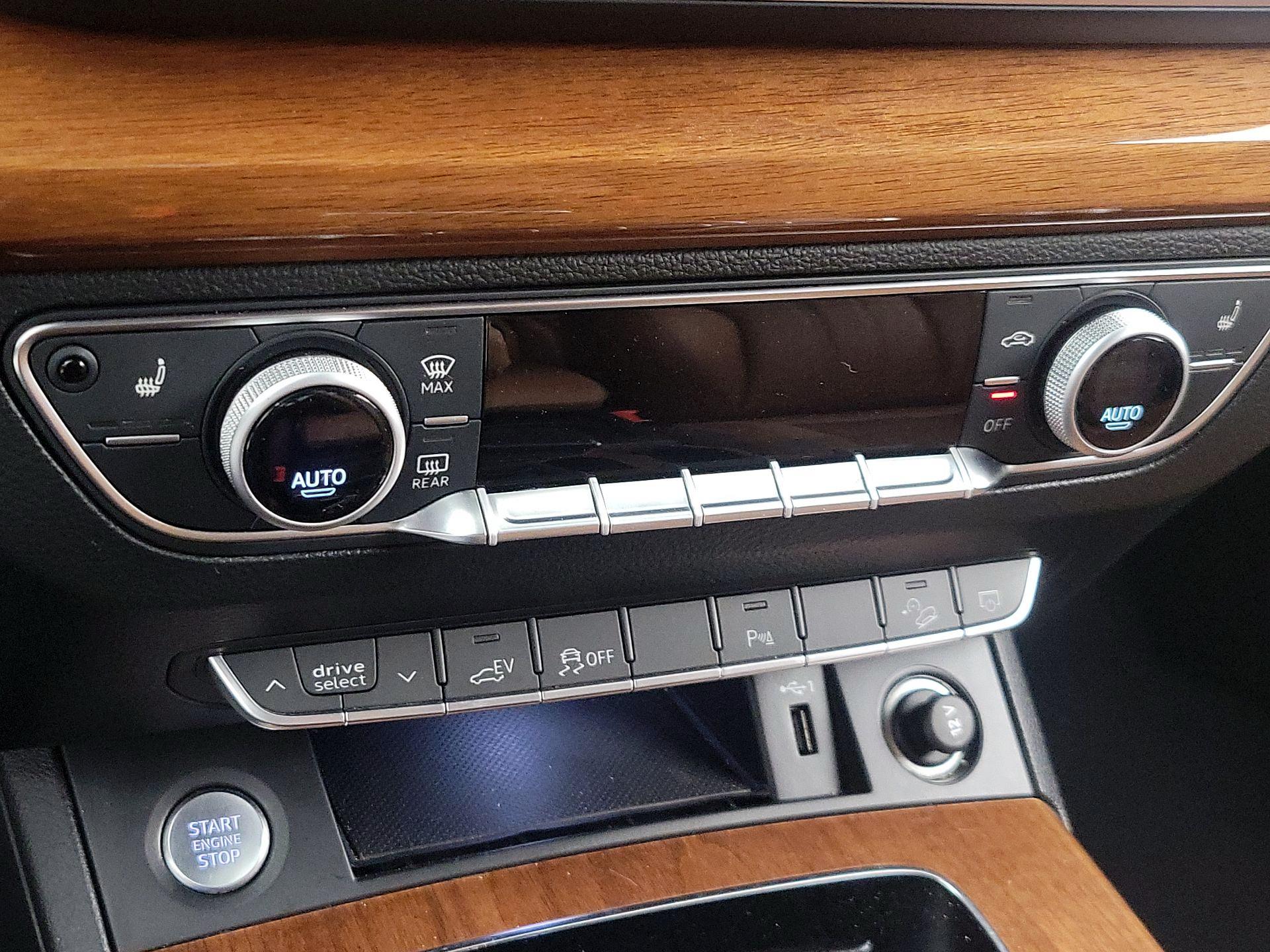 Thumbnail: 2022 Audi Q5 - 16