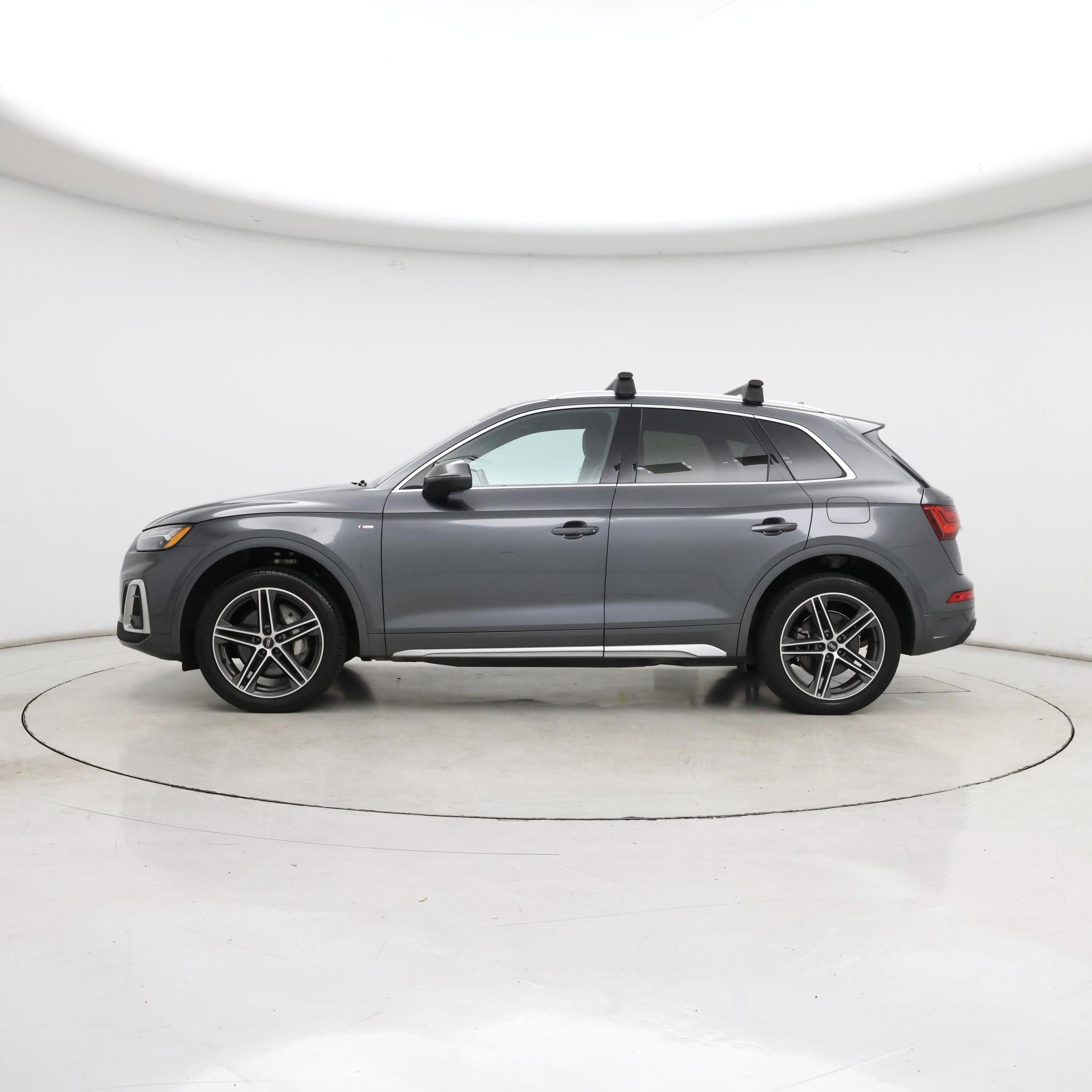 Thumbnail: 2022 Audi Q5 - 3