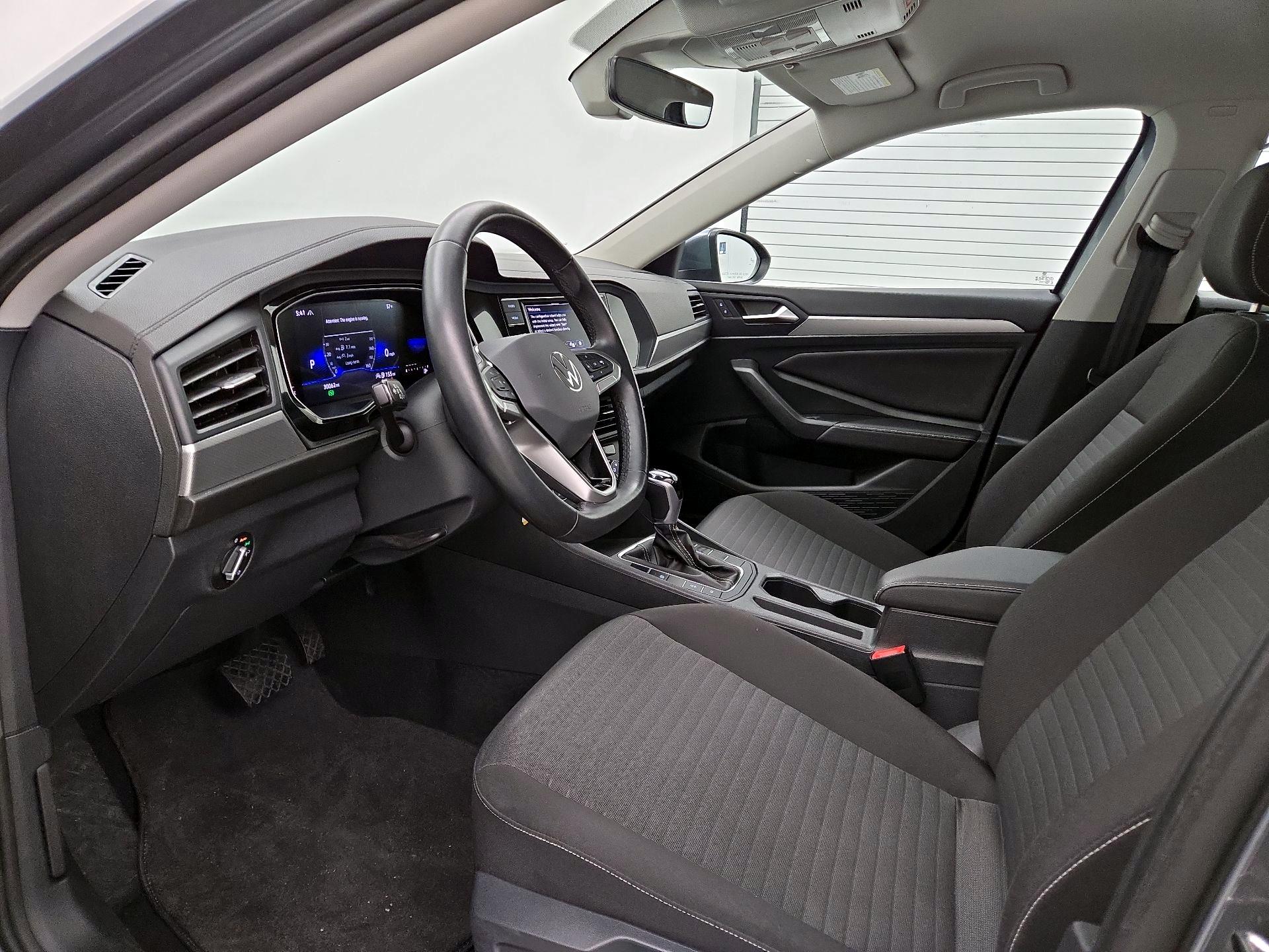 Thumbnail: 2024 Volkswagen Jetta - 11