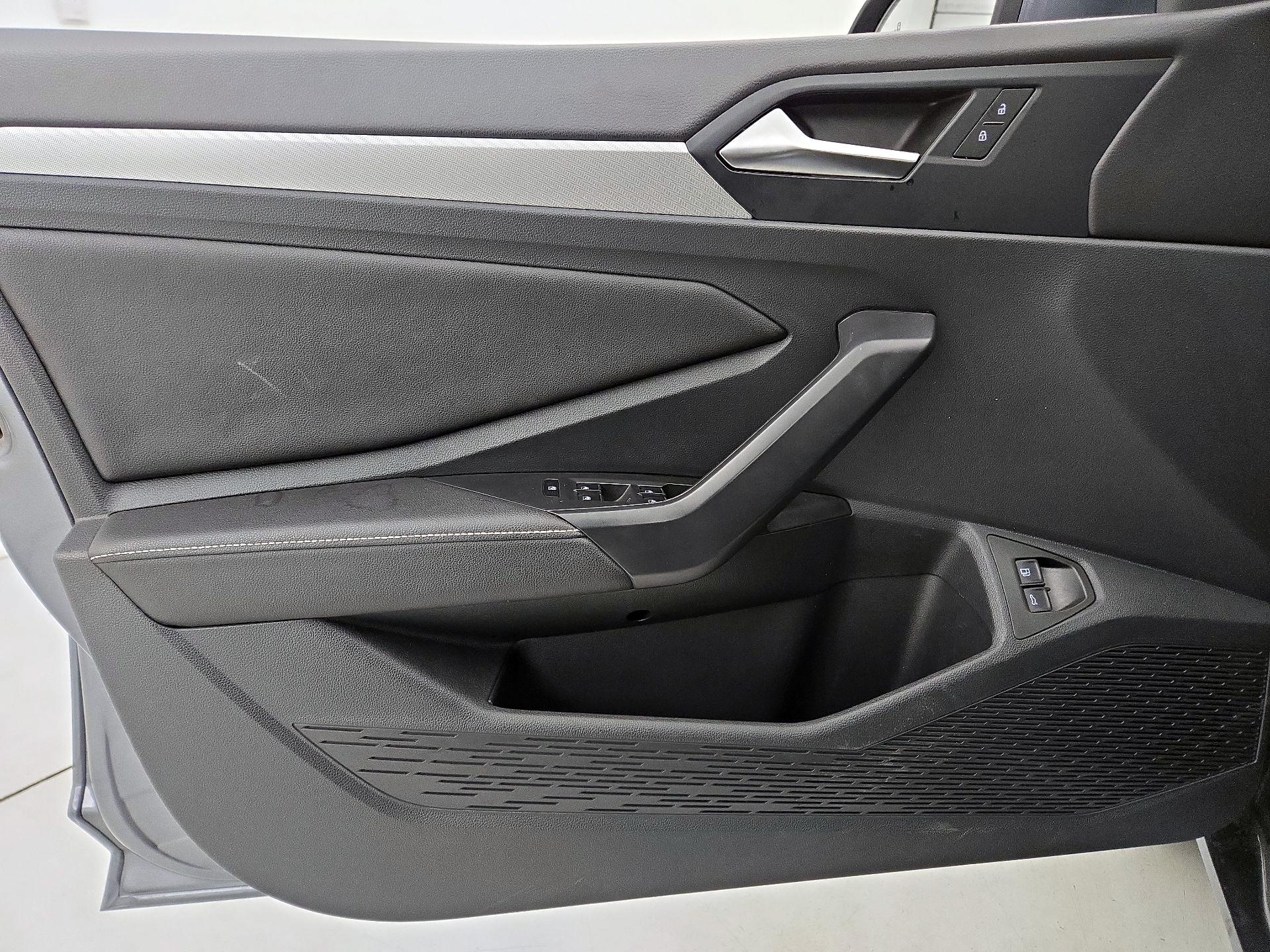 Thumbnail: 2024 Volkswagen Jetta - 12