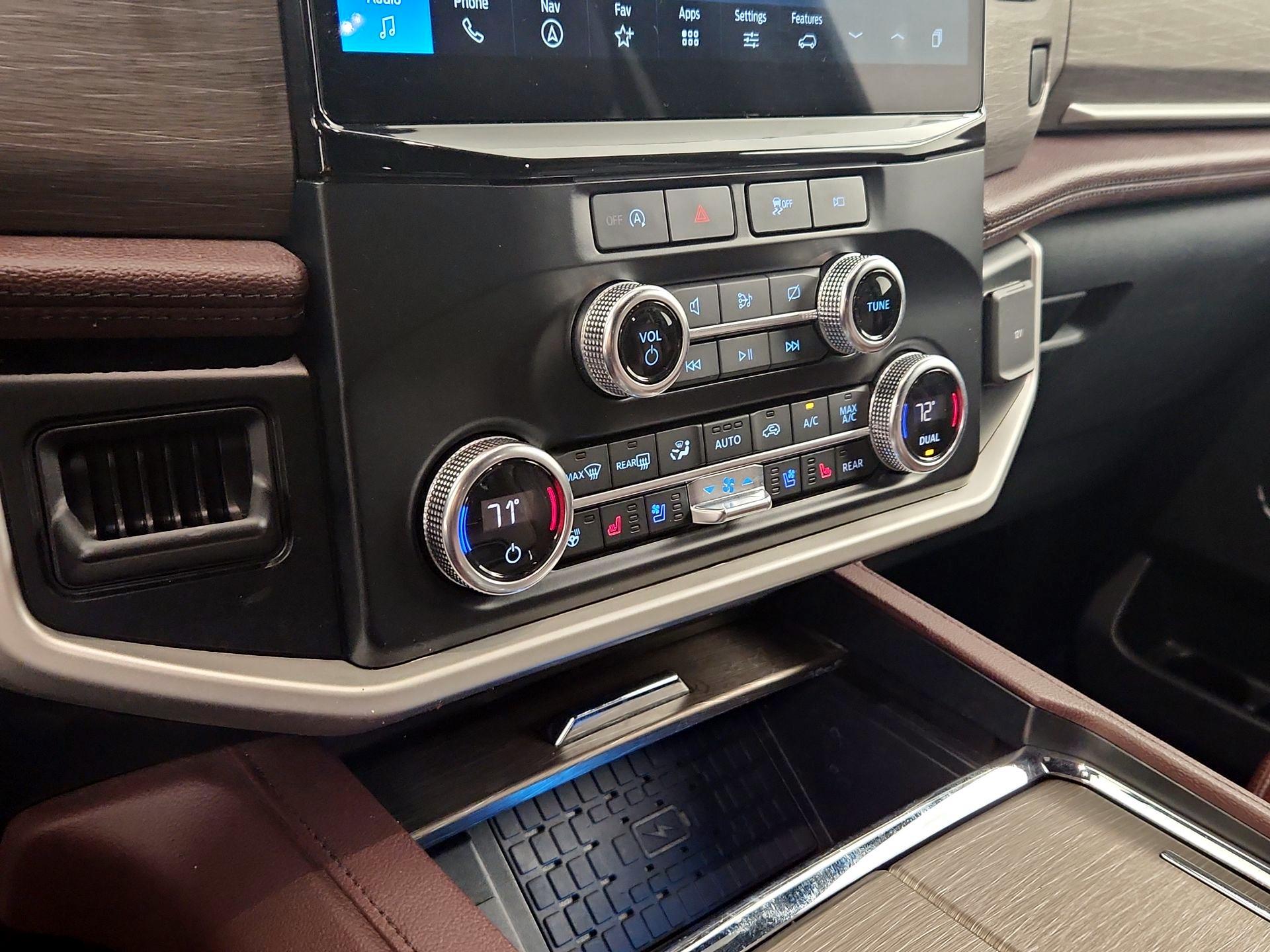 Thumbnail: 2024 Ford Expedition MAX - 17