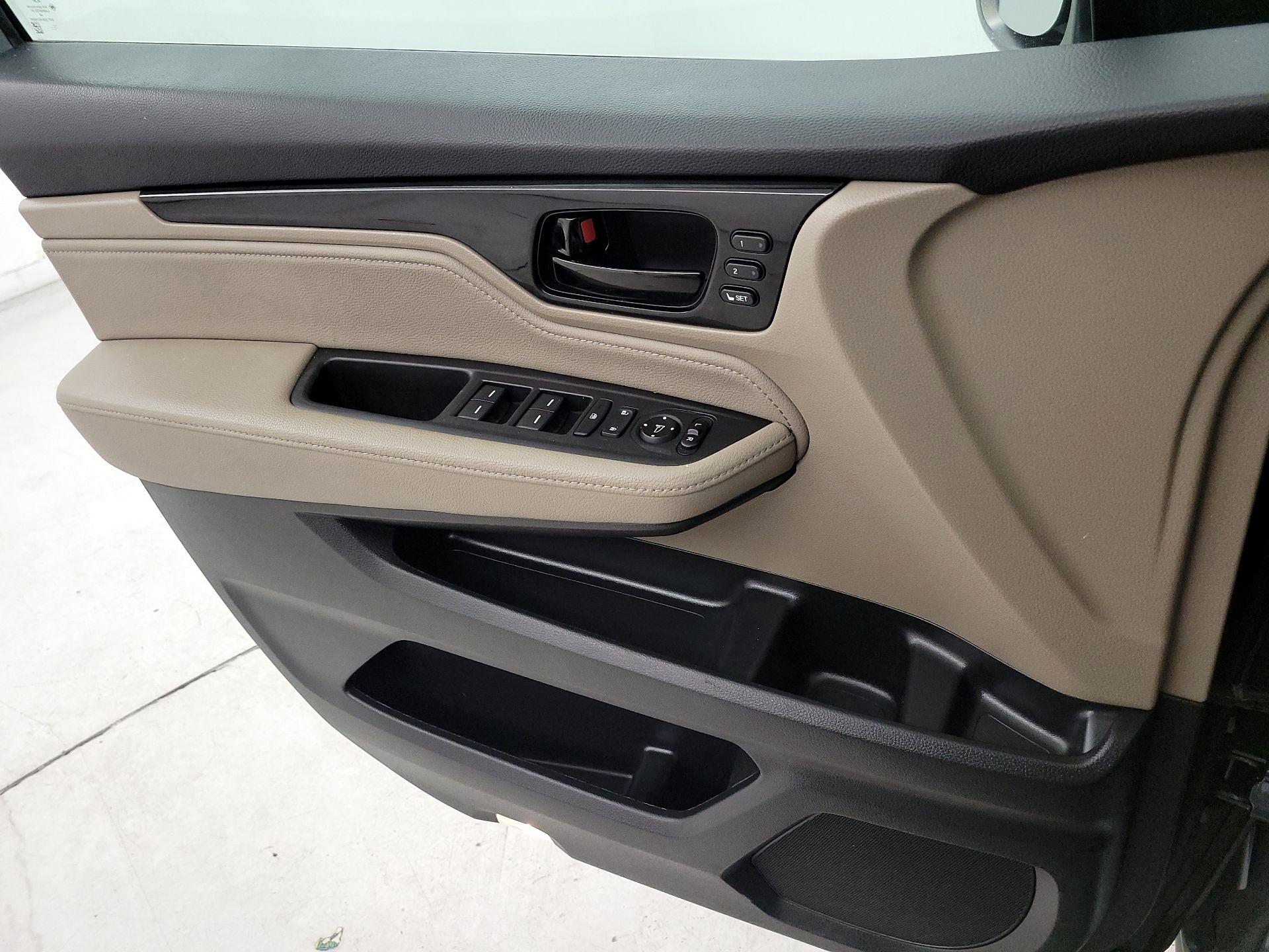 Thumbnail: 2021 Honda Odyssey - 12