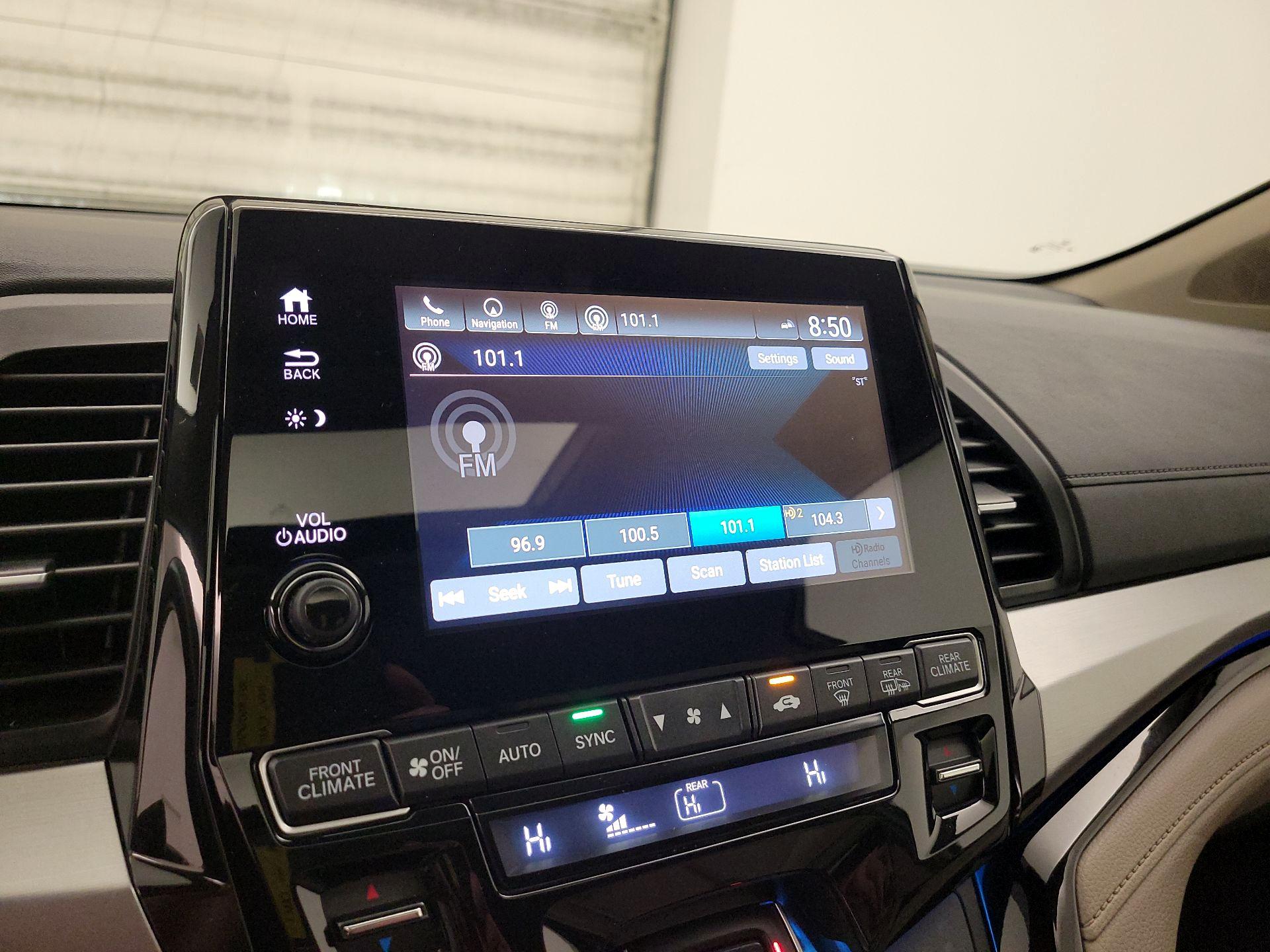 Thumbnail: 2021 Honda Odyssey - 14