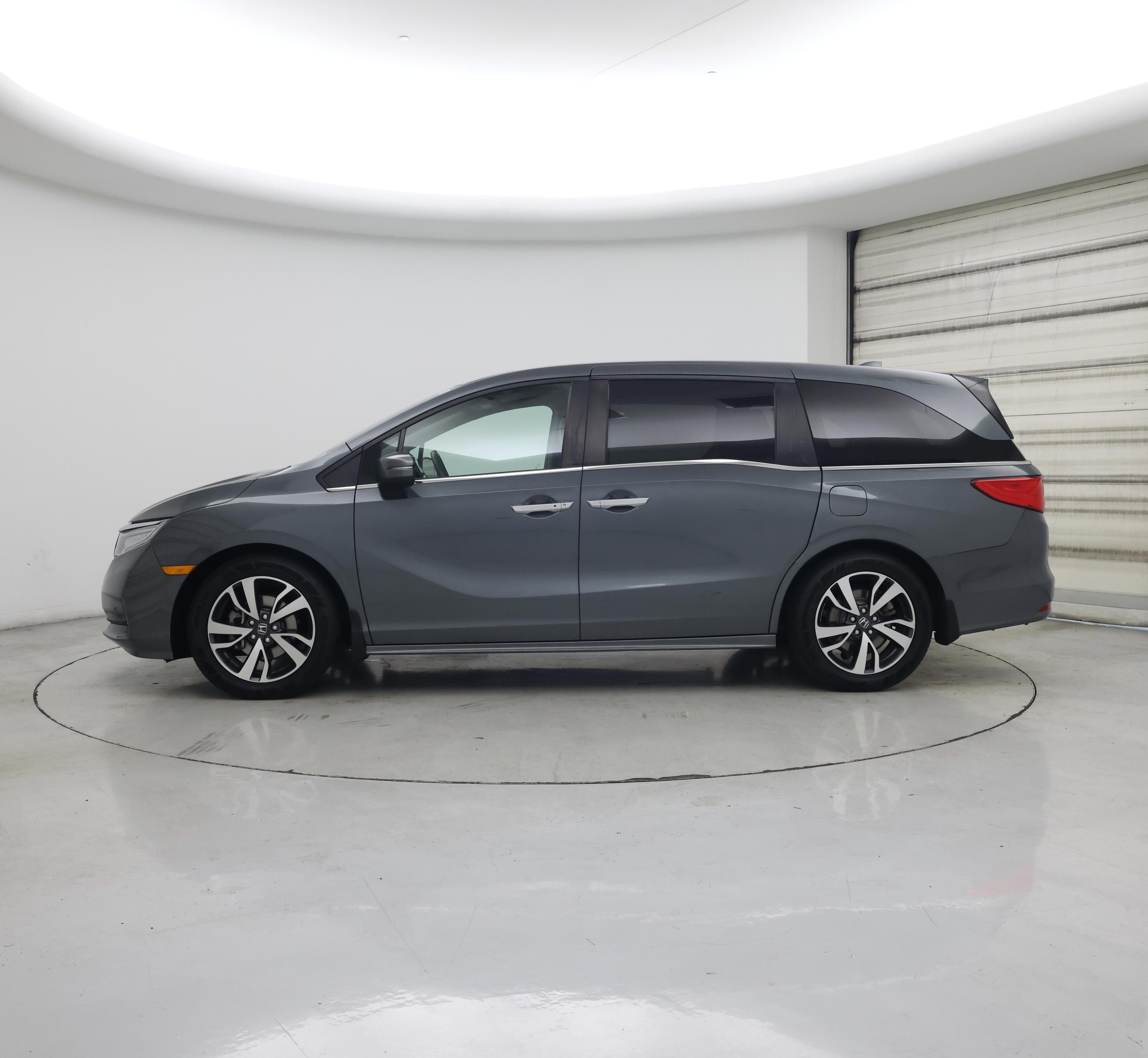 Thumbnail: 2021 Honda Odyssey - 3