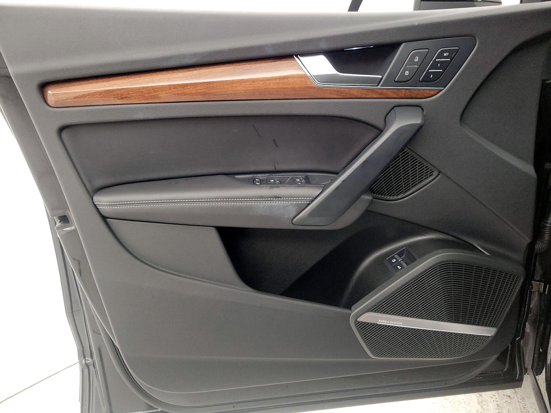 Thumbnail: 2023 Audi Q5 - 12