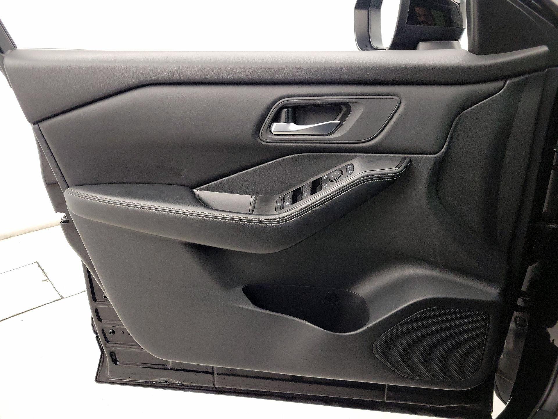 Thumbnail: 2024 Nissan Rogue - 12