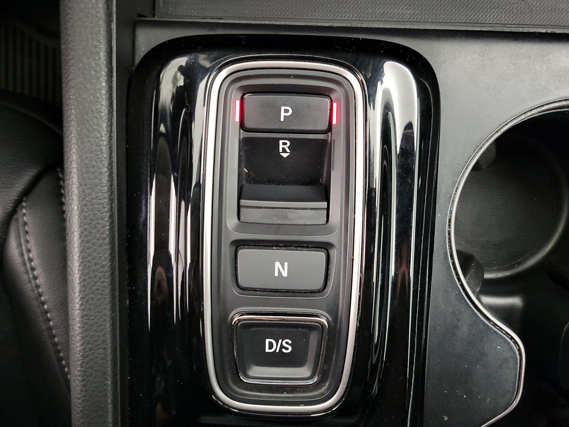 Thumbnail: 2023 Honda Pilot - 17