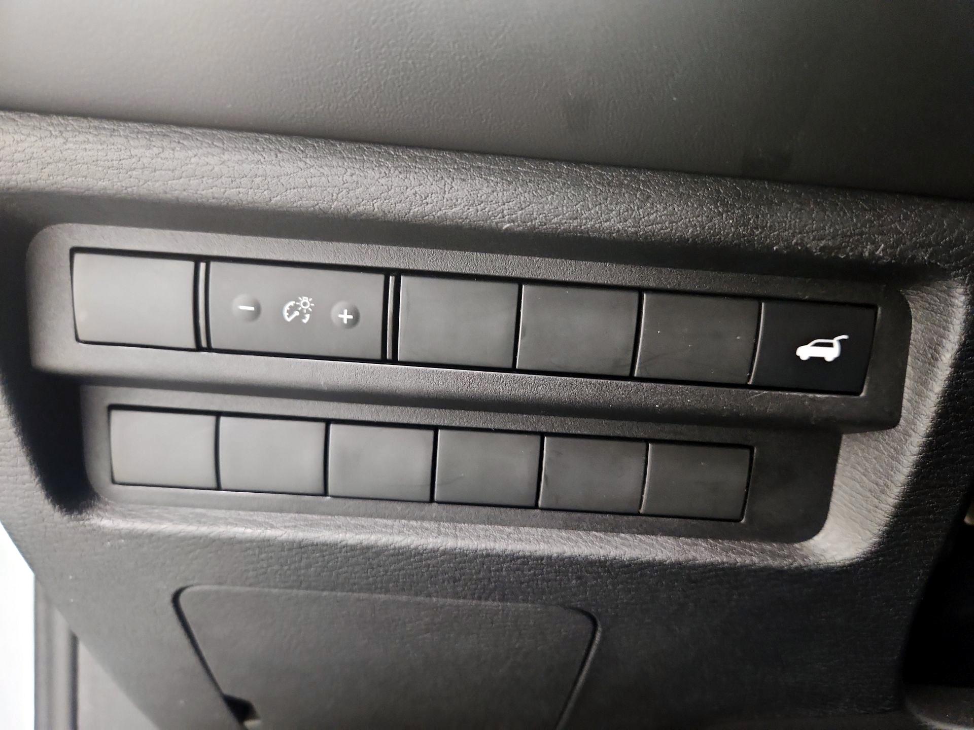 Thumbnail: 2024 Mitsubishi Outlander - 13