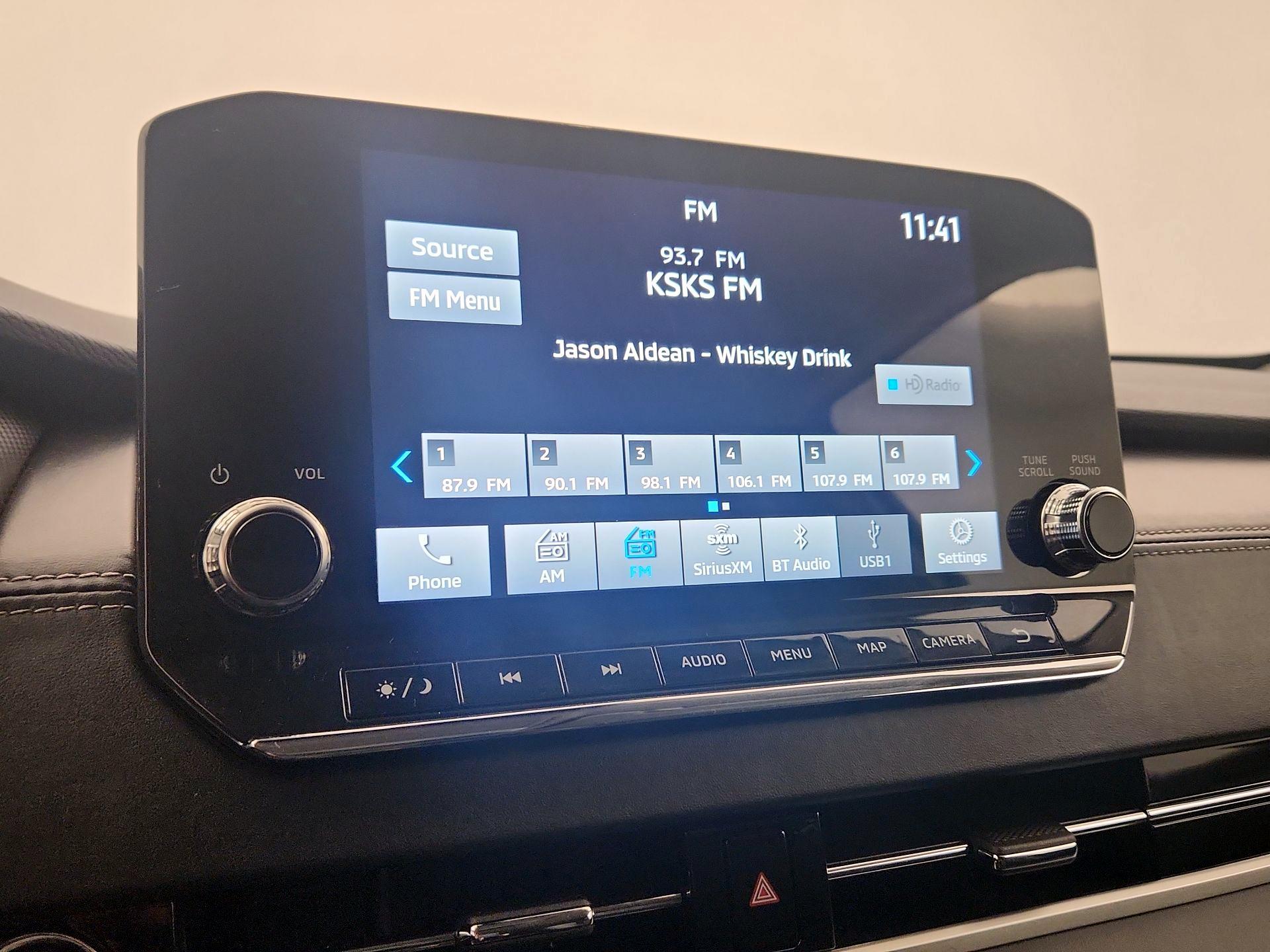 Thumbnail: 2024 Mitsubishi Outlander - 16