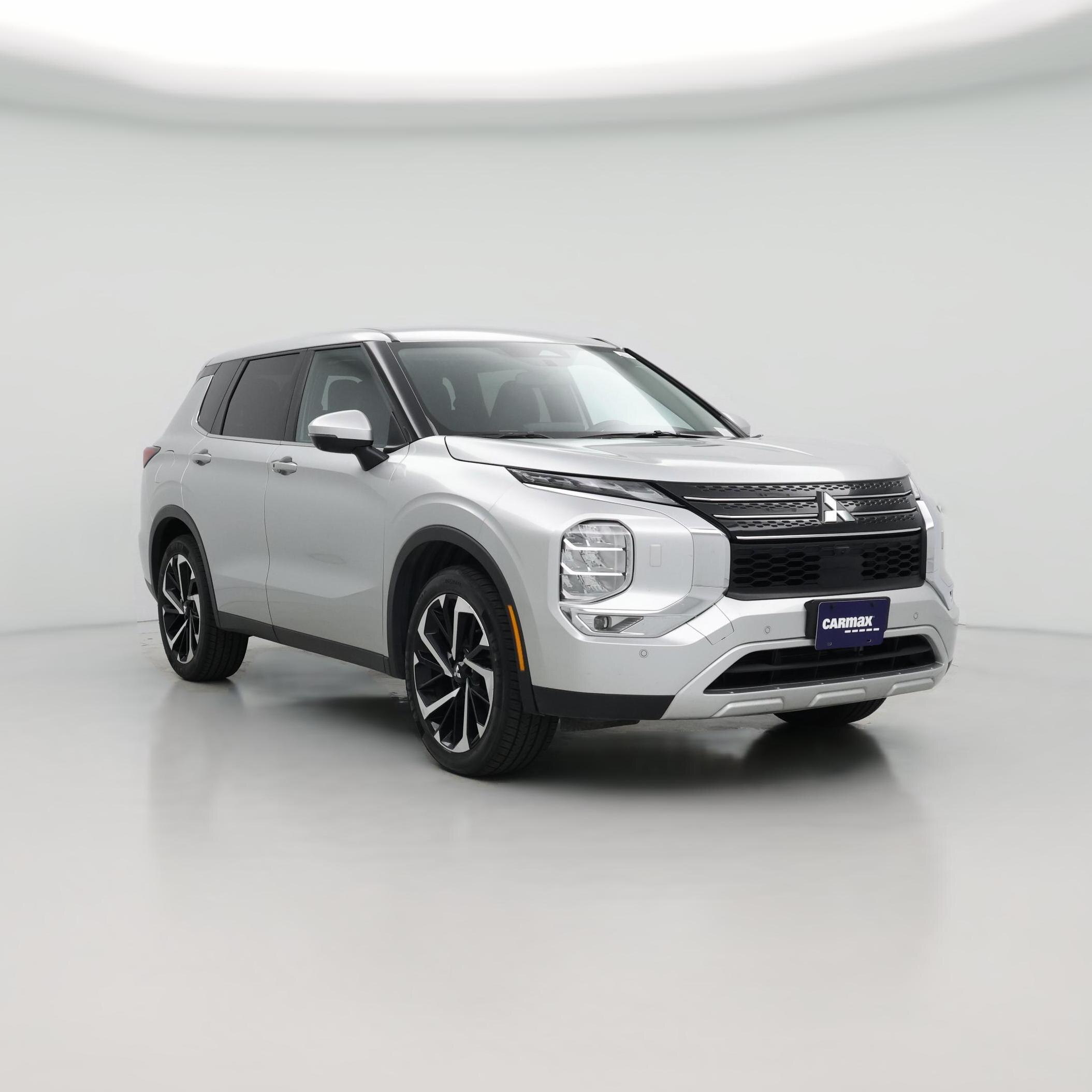 Thumbnail: 2024 Mitsubishi Outlander - 1