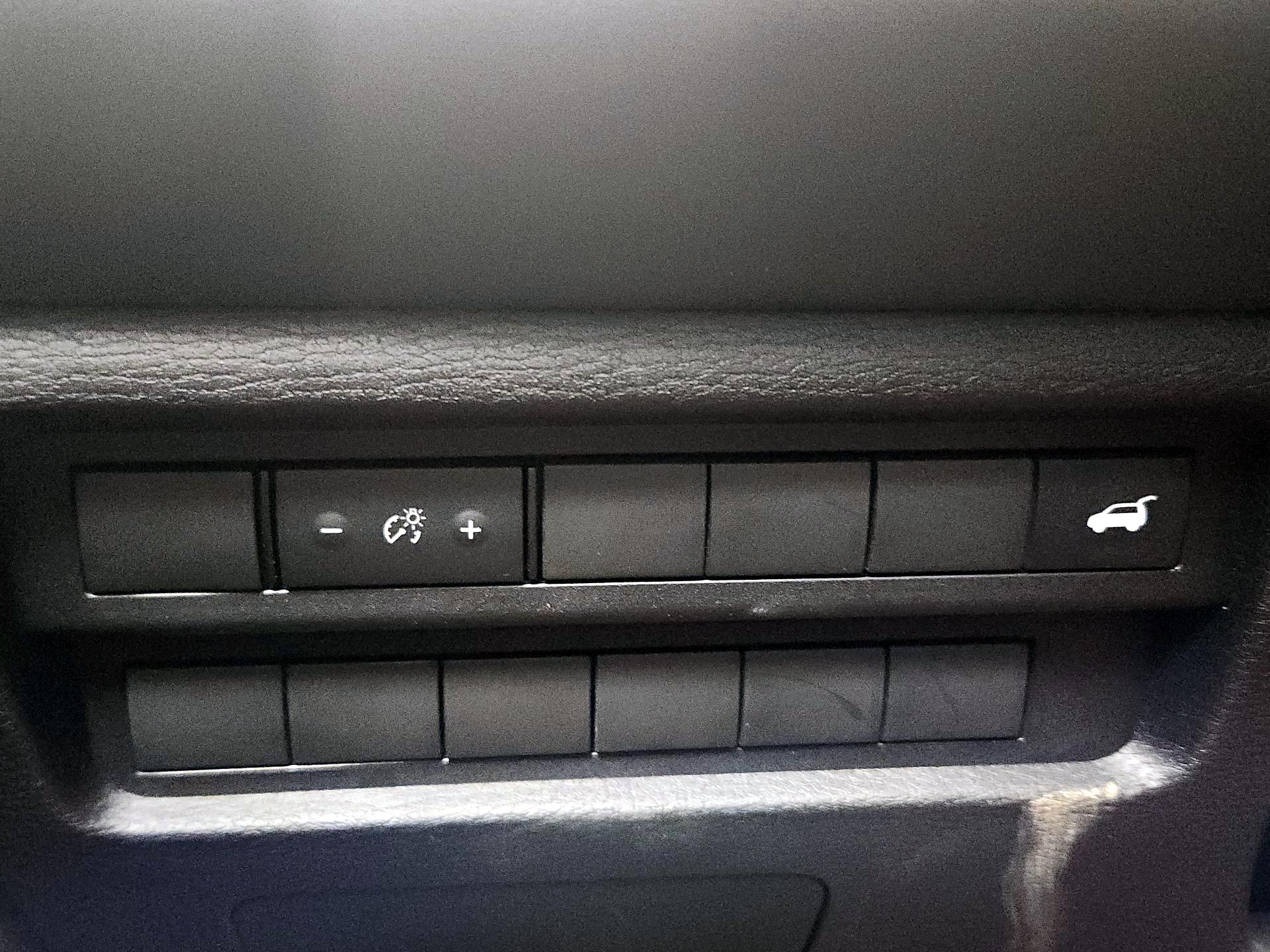 Thumbnail: 2024 Mitsubishi Outlander - 13