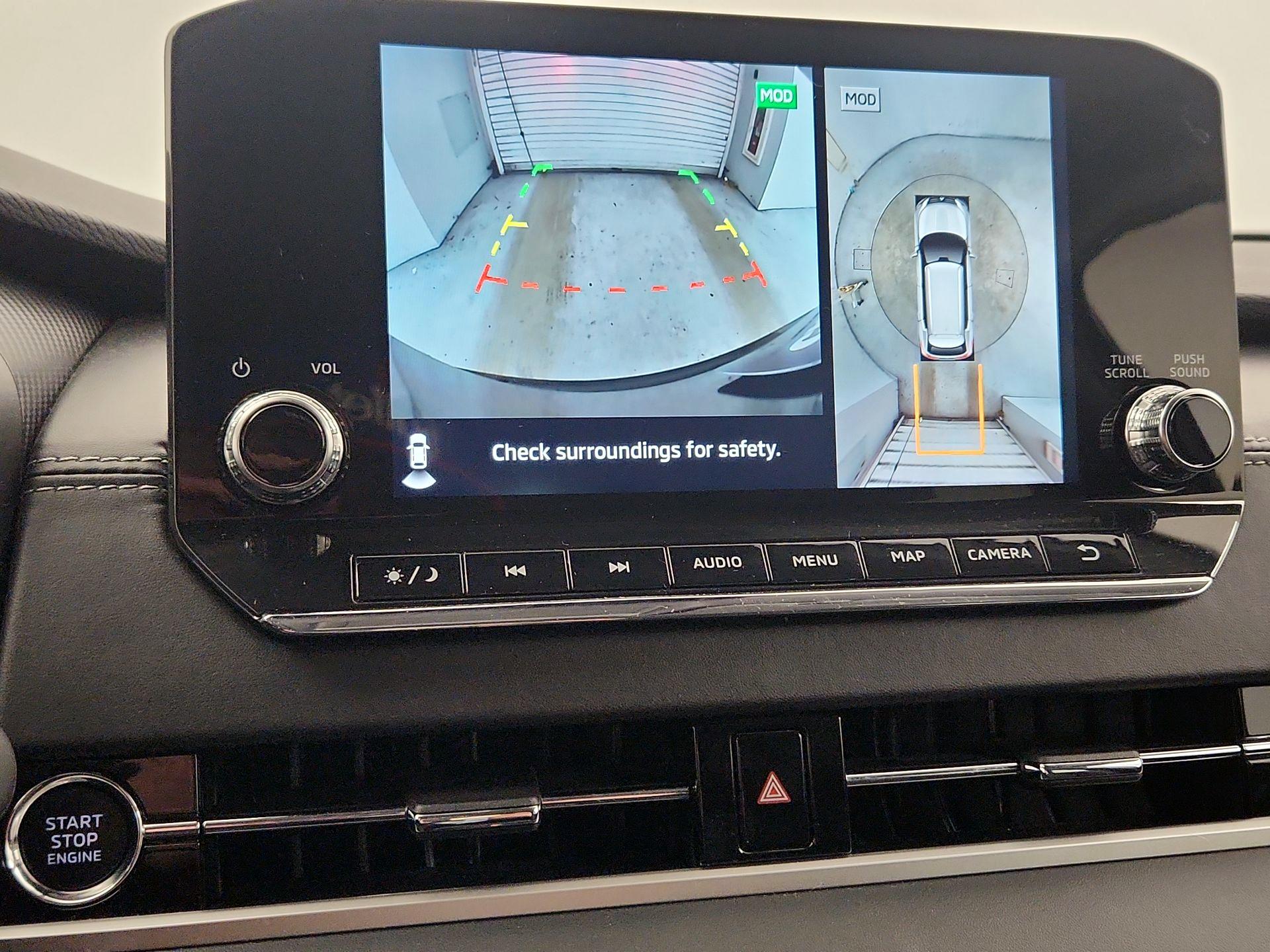 Thumbnail: 2024 Mitsubishi Outlander - 15