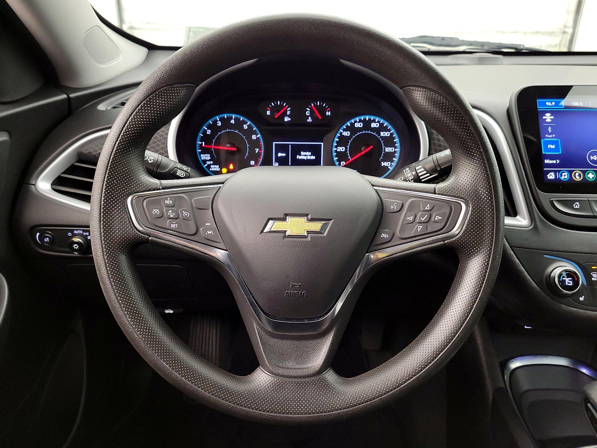 Thumbnail: 2023 Chevrolet Malibu - 10