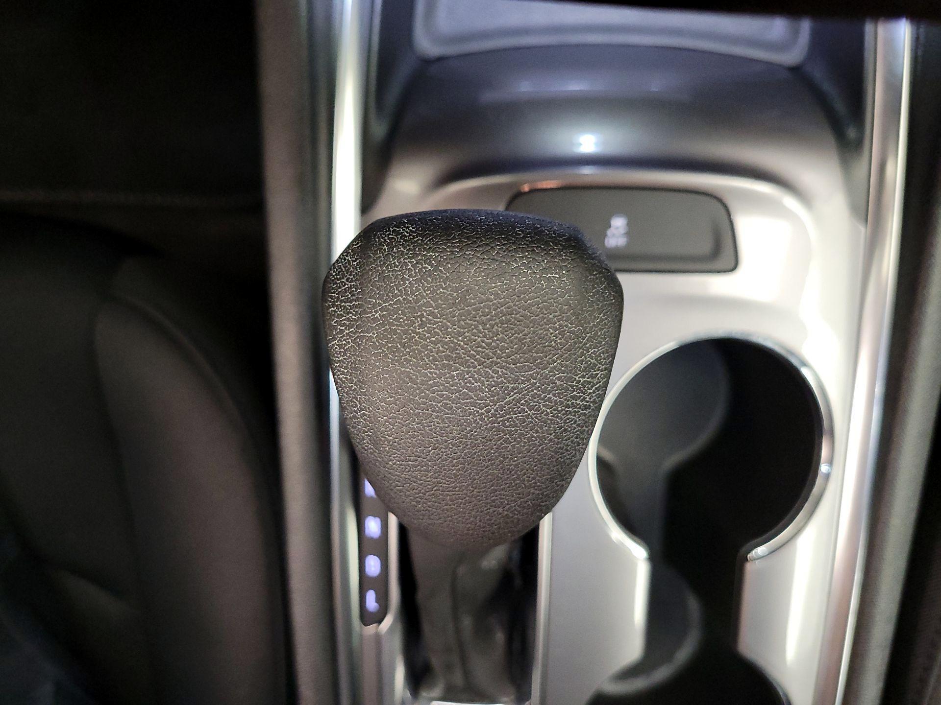 Thumbnail: 2023 Chevrolet Malibu - 17