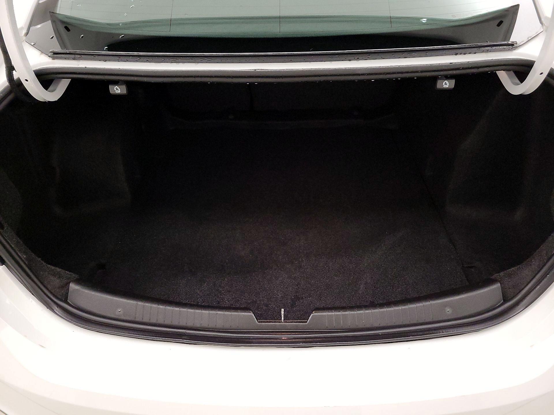 Thumbnail: 2023 Chevrolet Malibu - 19