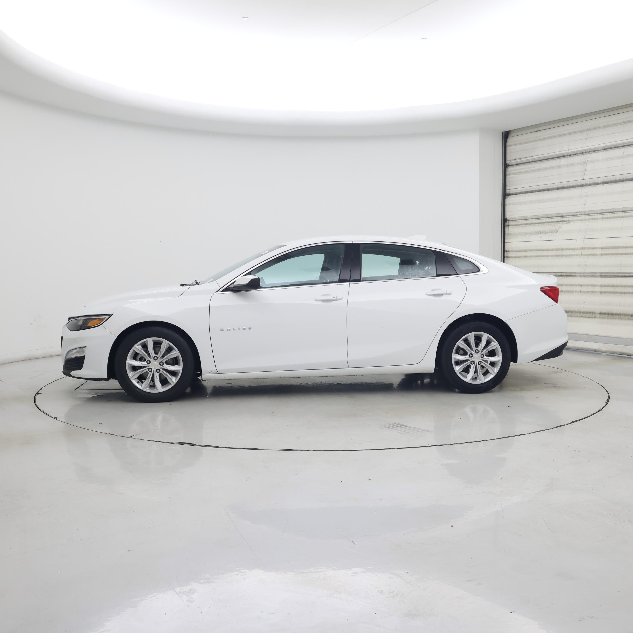 Thumbnail: 2023 Chevrolet Malibu - 3