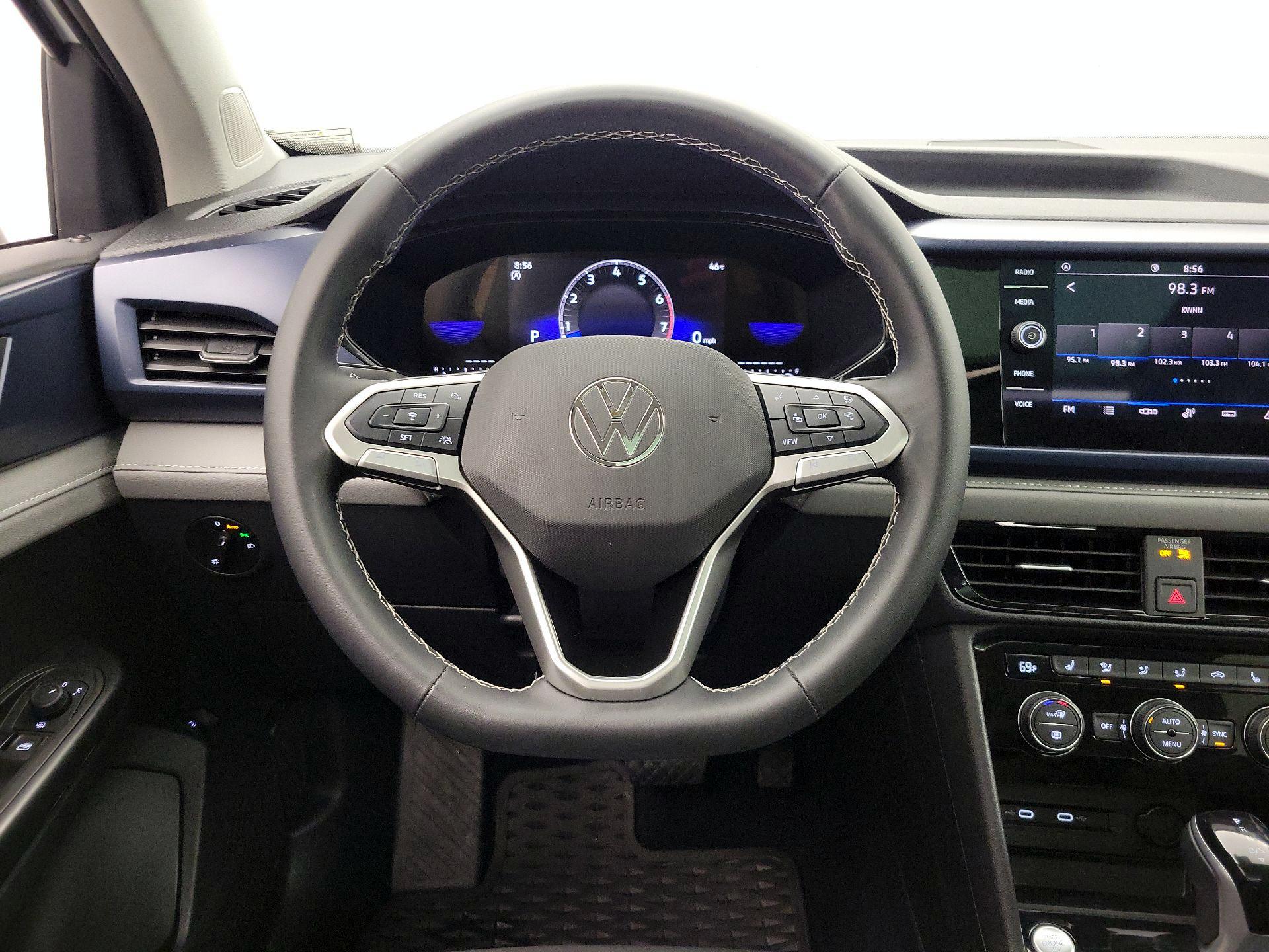 Thumbnail: 2024 Volkswagen Taos - 10