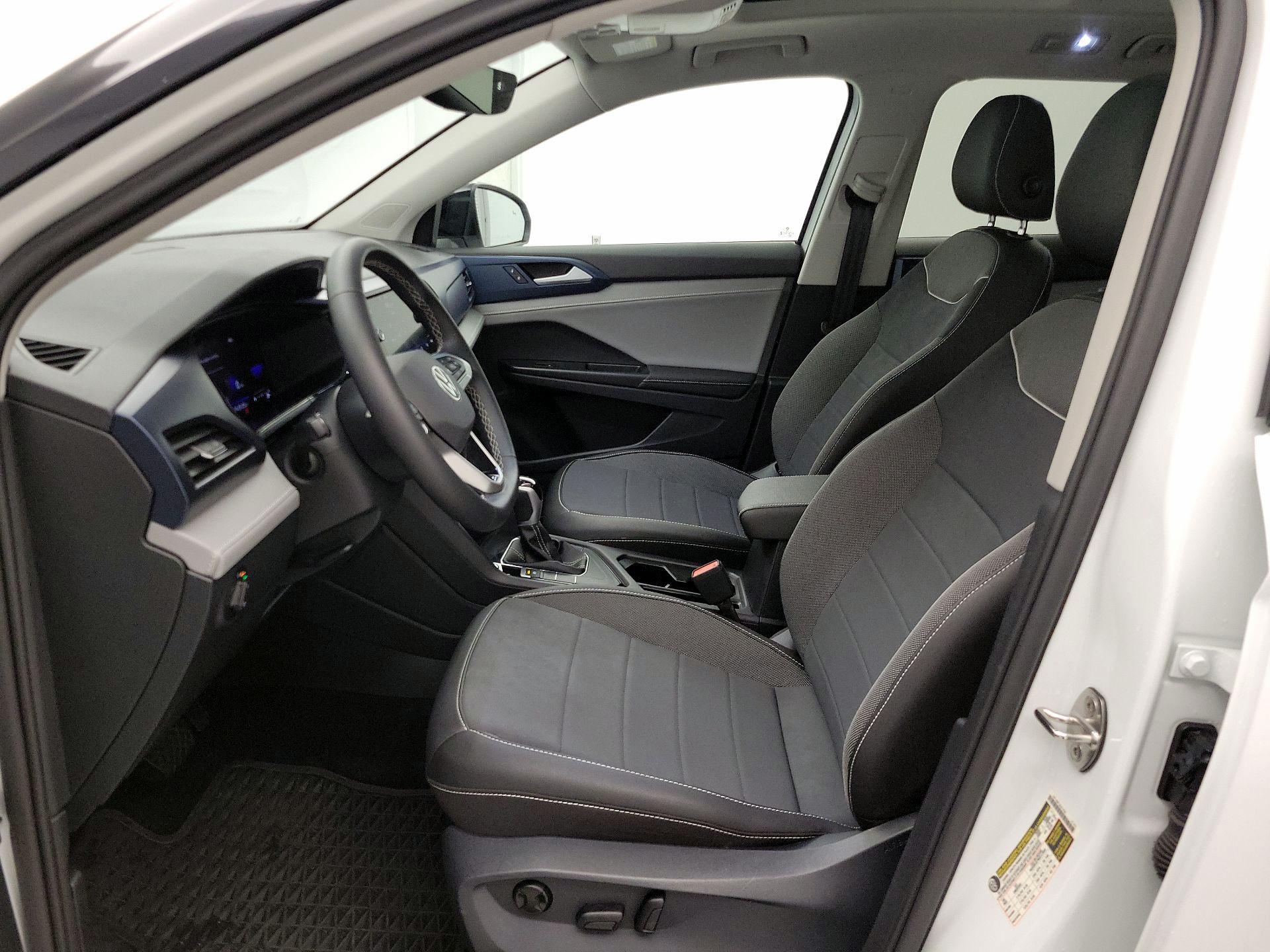 Thumbnail: 2024 Volkswagen Taos - 11