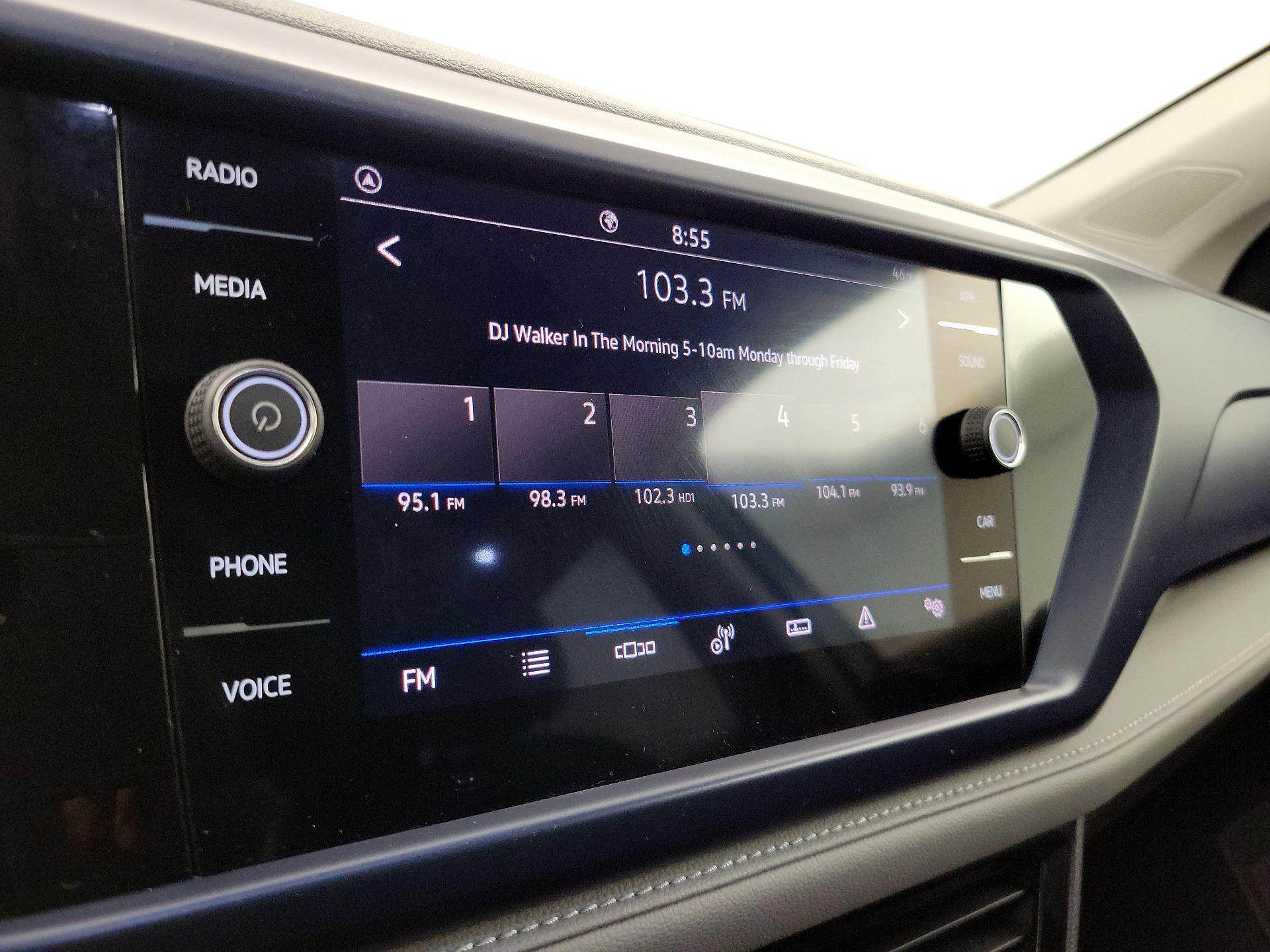 Thumbnail: 2024 Volkswagen Taos - 15