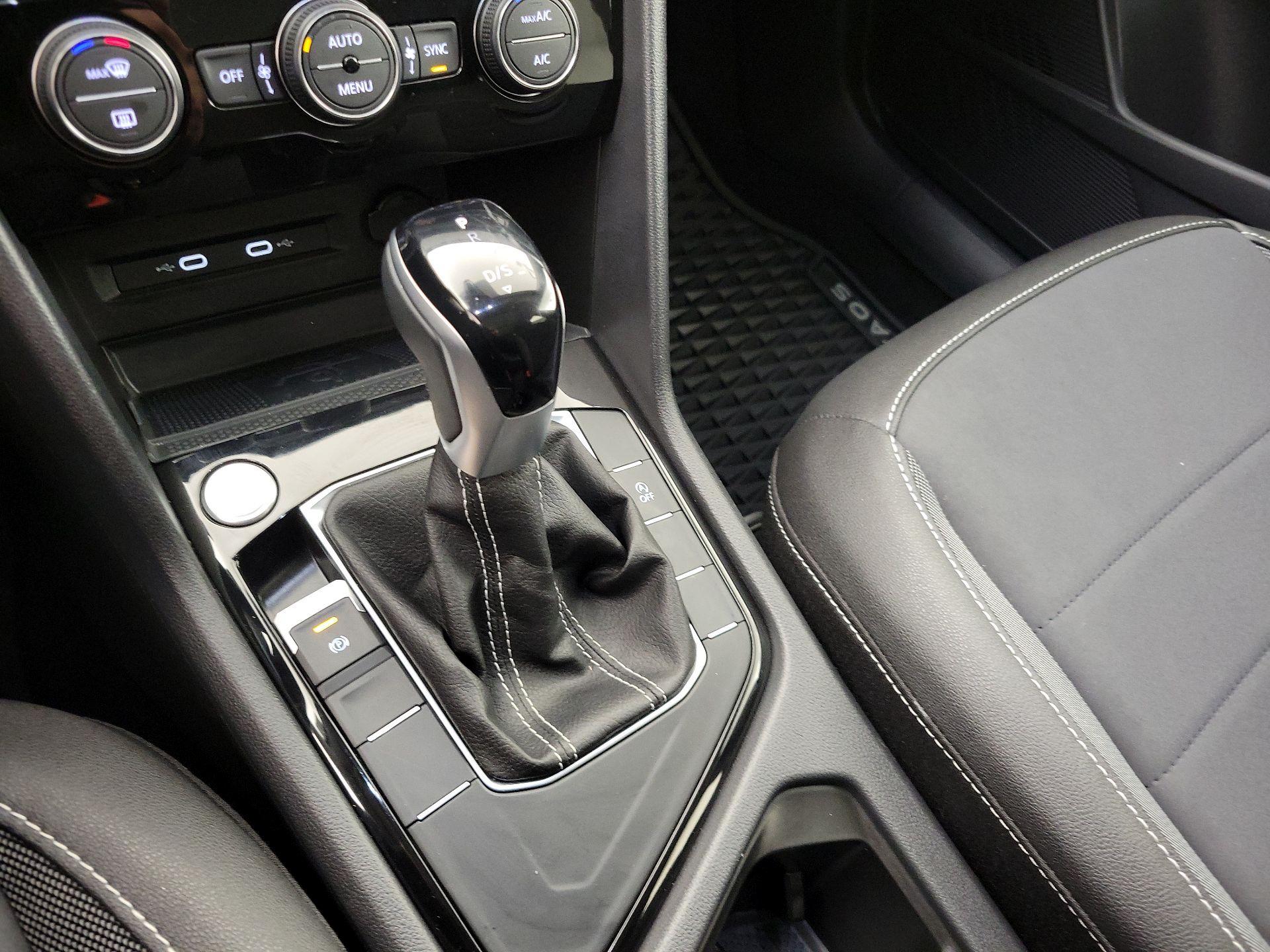 Thumbnail: 2024 Volkswagen Taos - 17