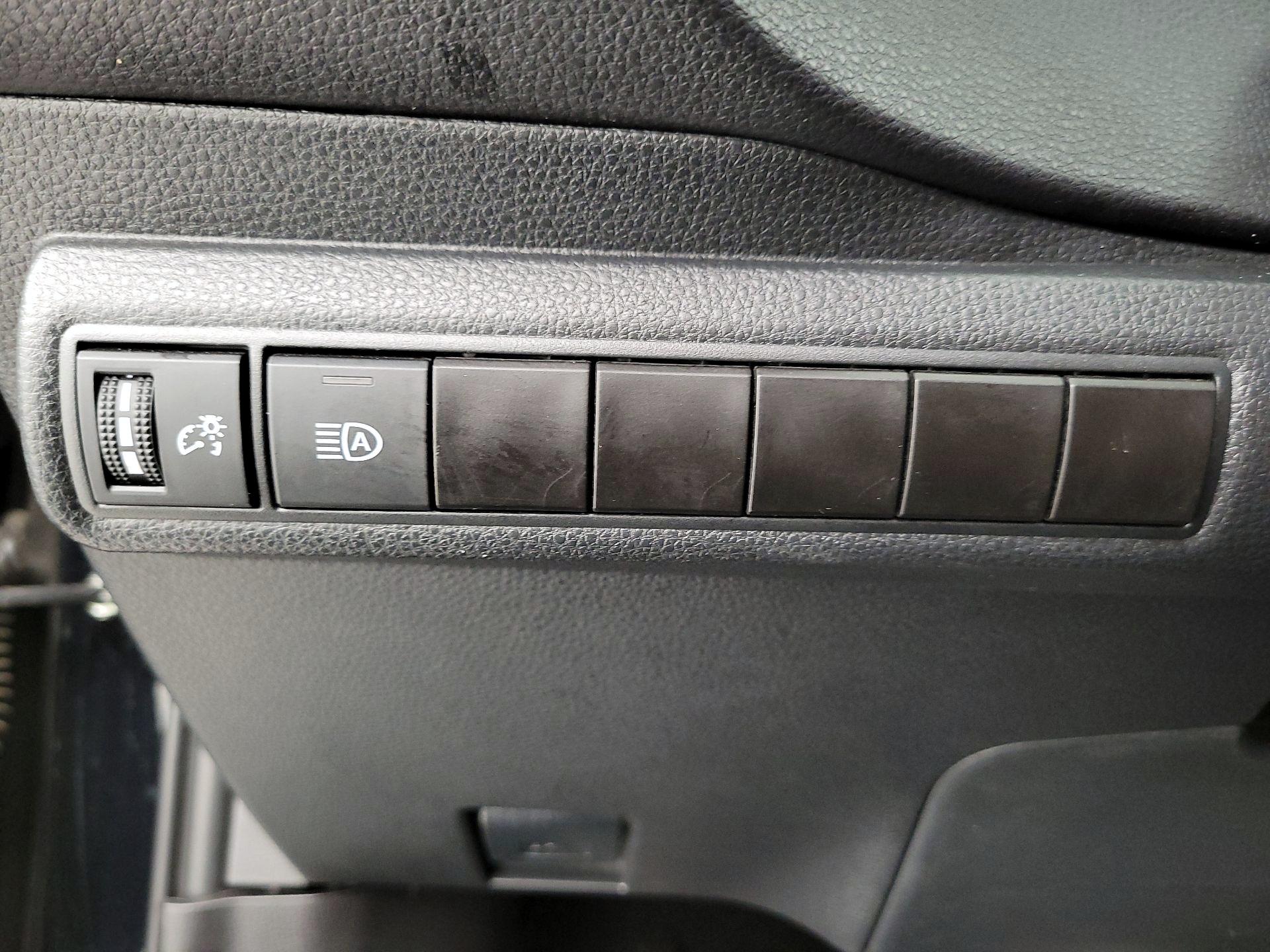 Thumbnail: 2024 Toyota Corolla - 13