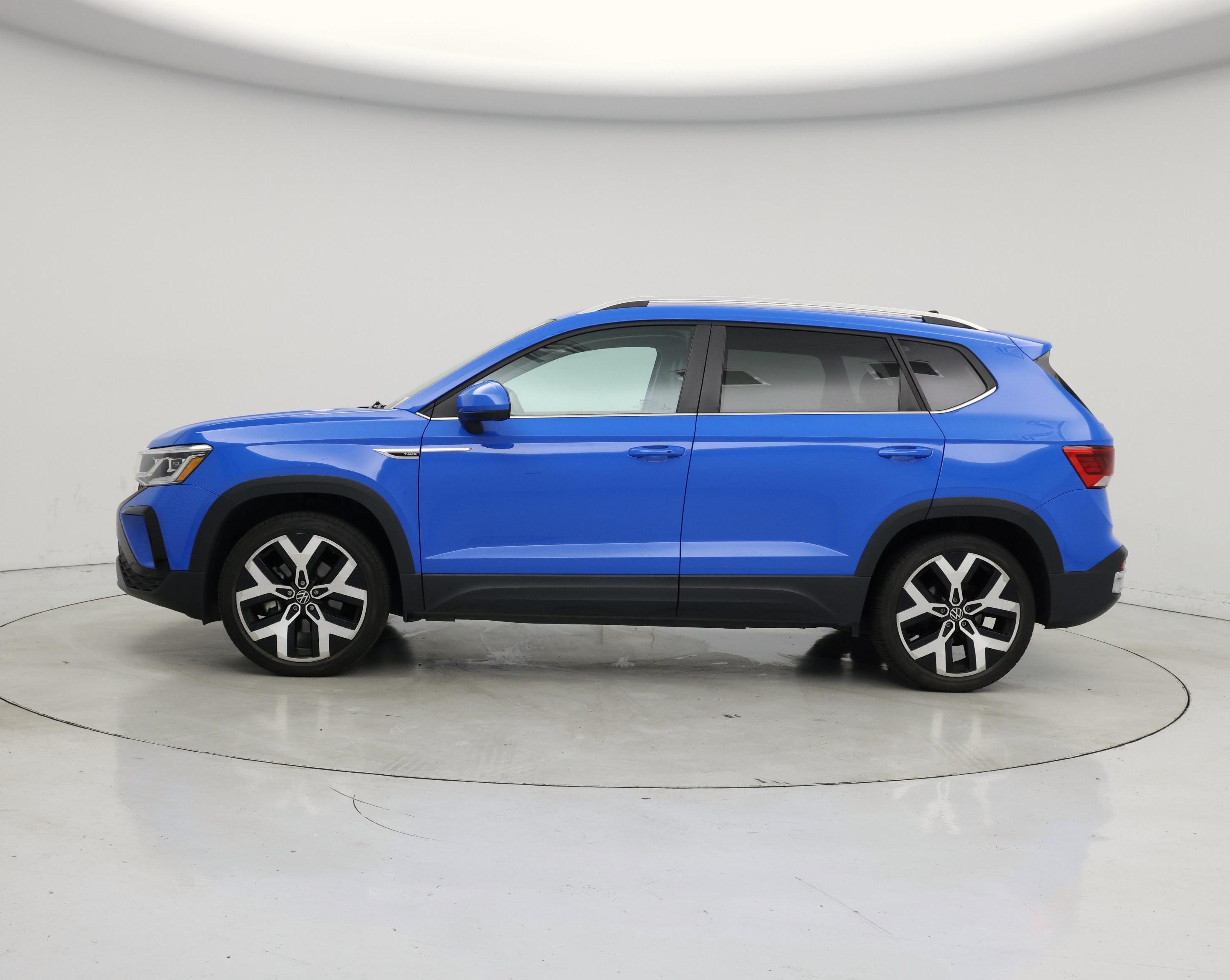 Thumbnail: 2022 Volkswagen Taos - 3