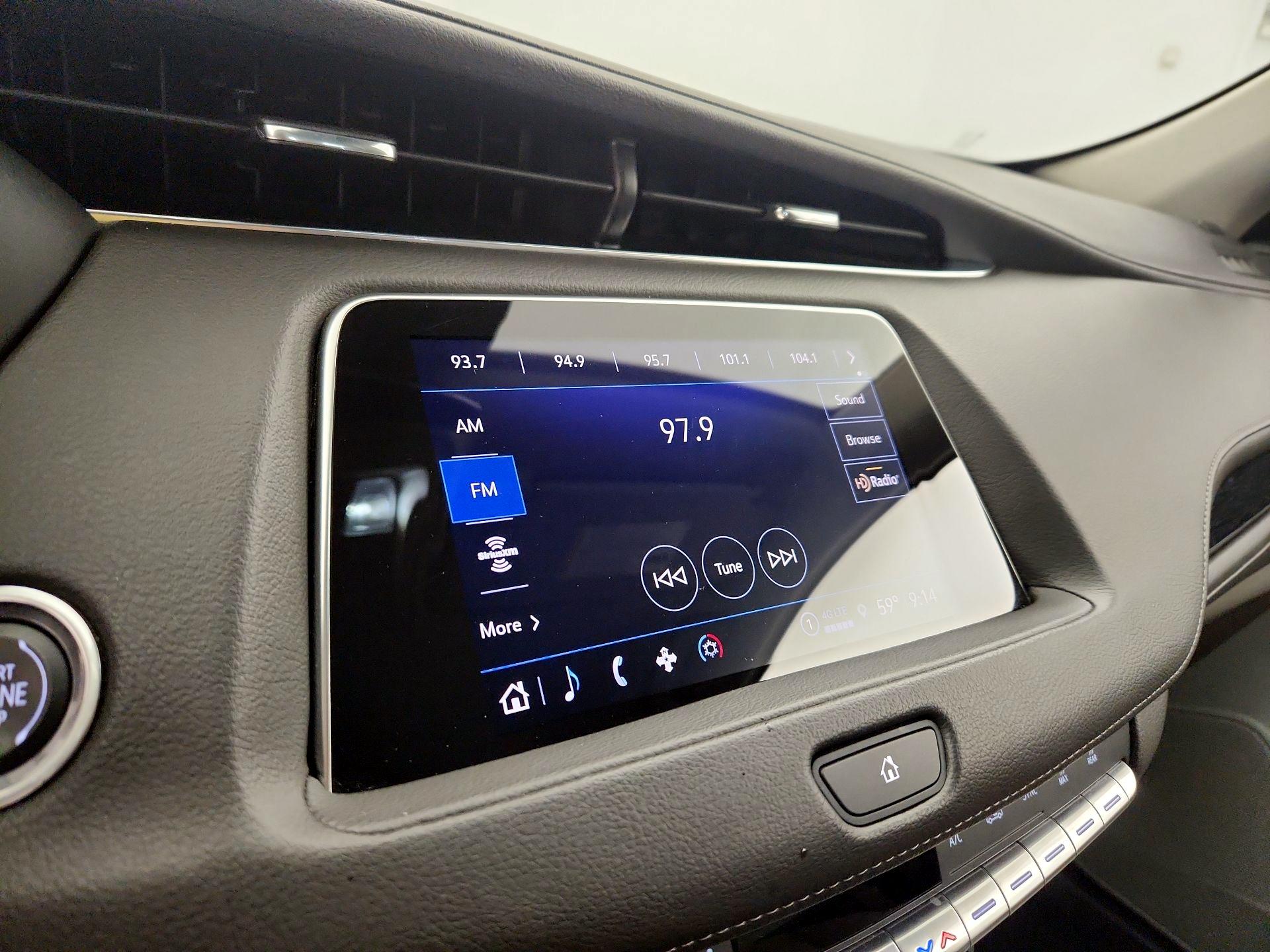 Thumbnail: 2023 Cadillac XT4 - 15