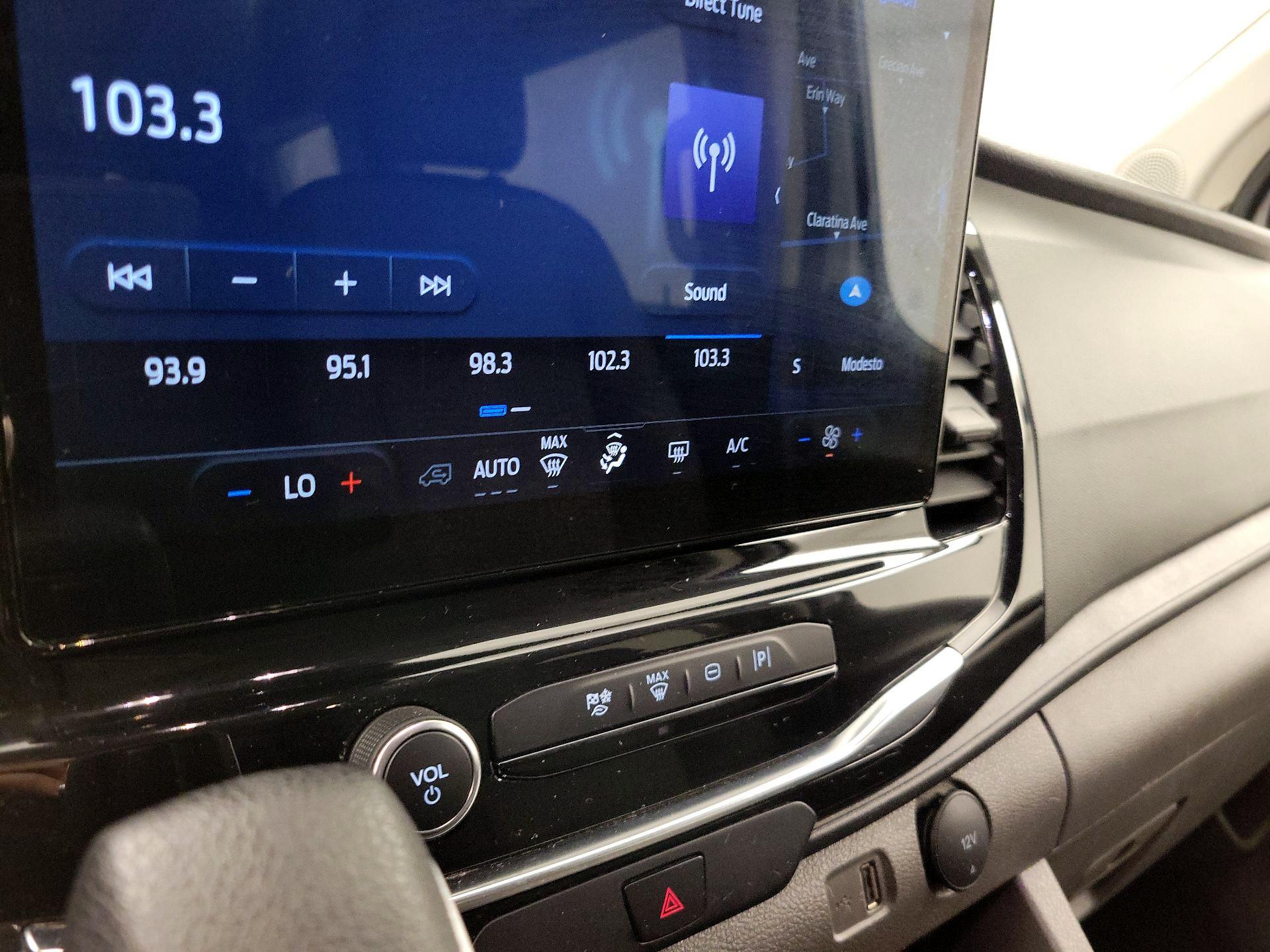 Thumbnail: 2023 Ford Transit Series - 17