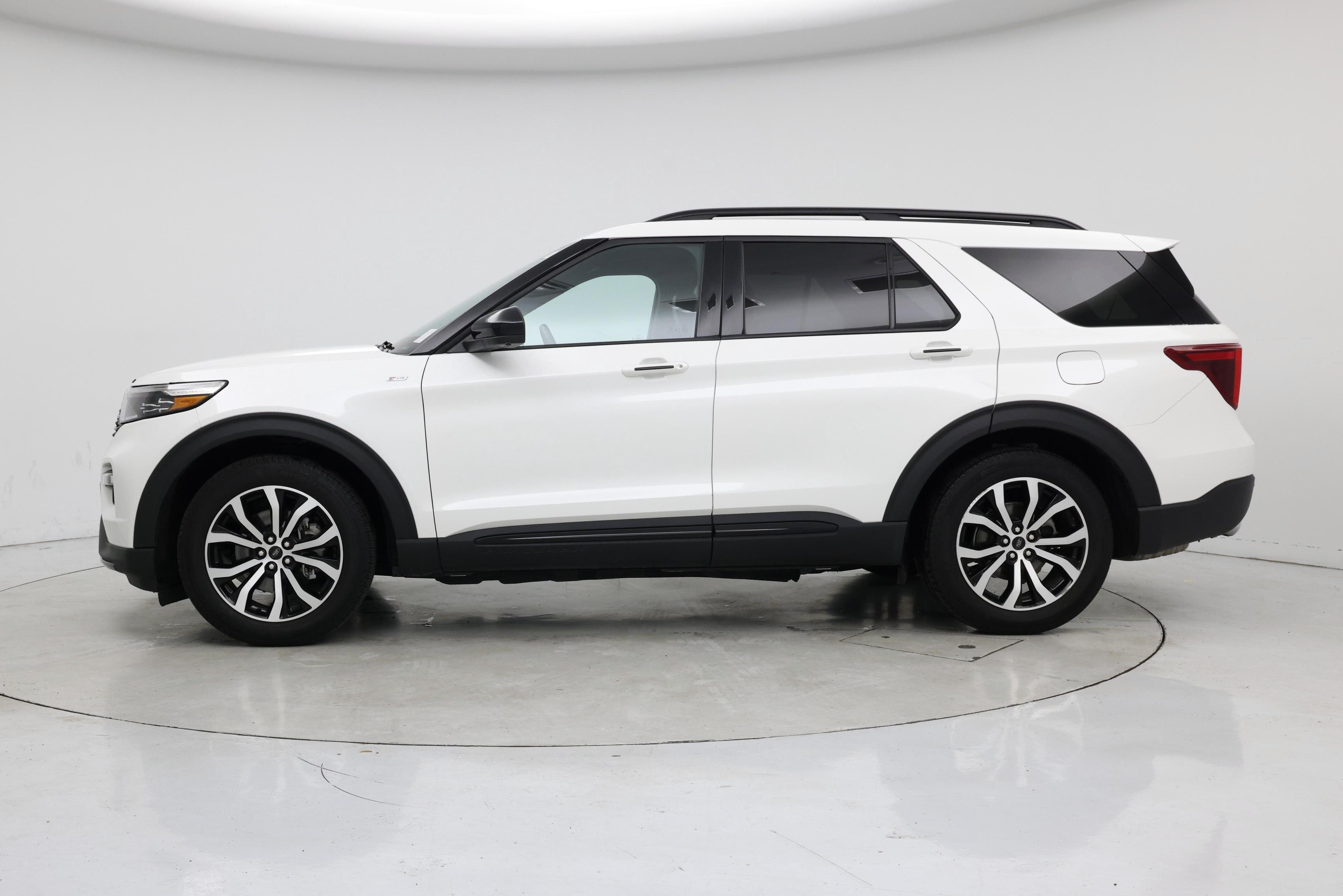 Thumbnail: 2023 Ford Explorer - 3
