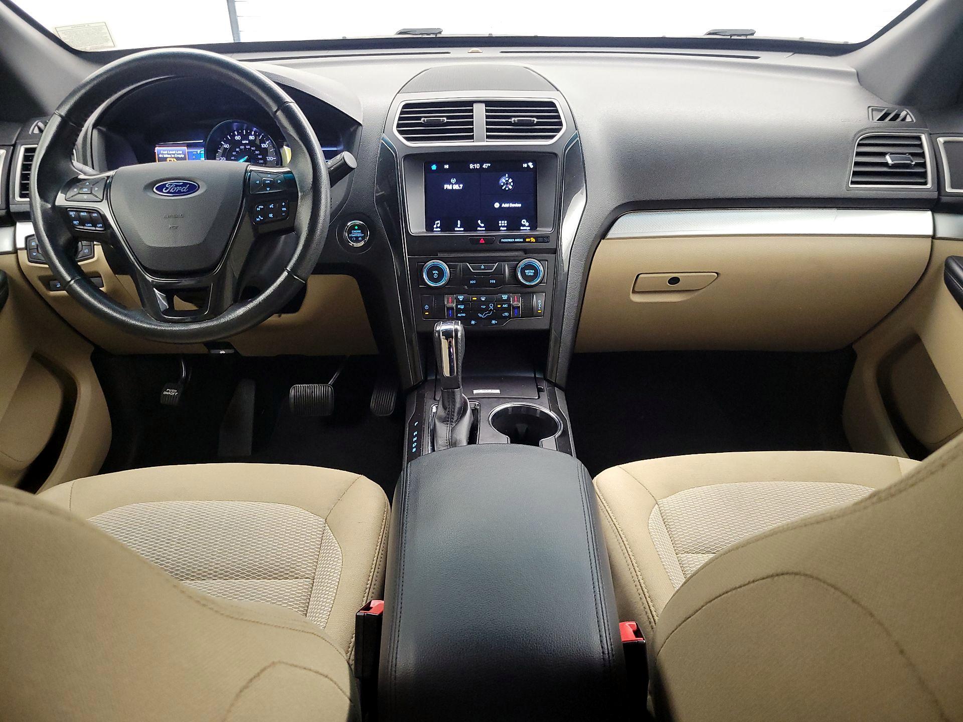 Thumbnail: 2017 Ford Explorer - 9