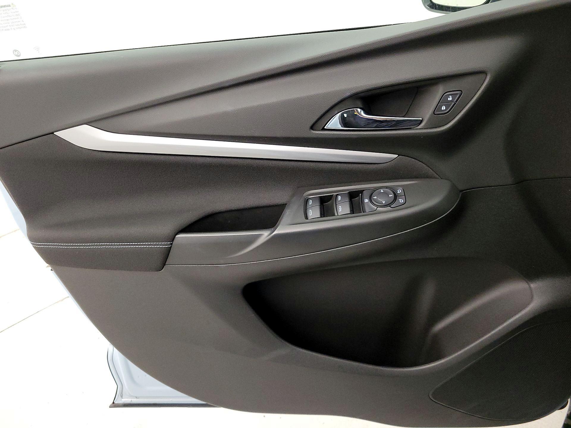 Thumbnail: 2023 Chevrolet Bolt EUV - 12