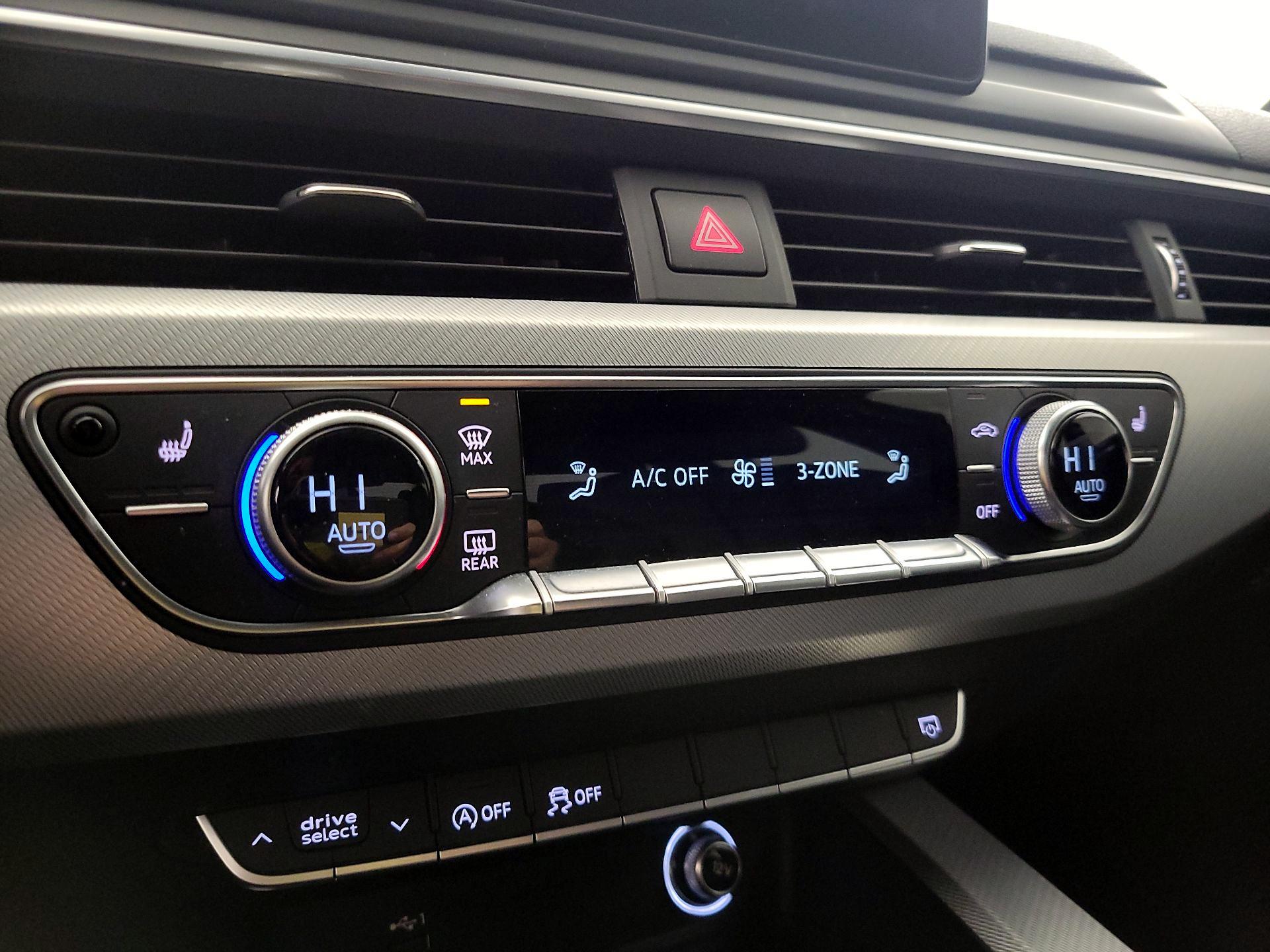 Thumbnail: 2019 Audi A4 - 16