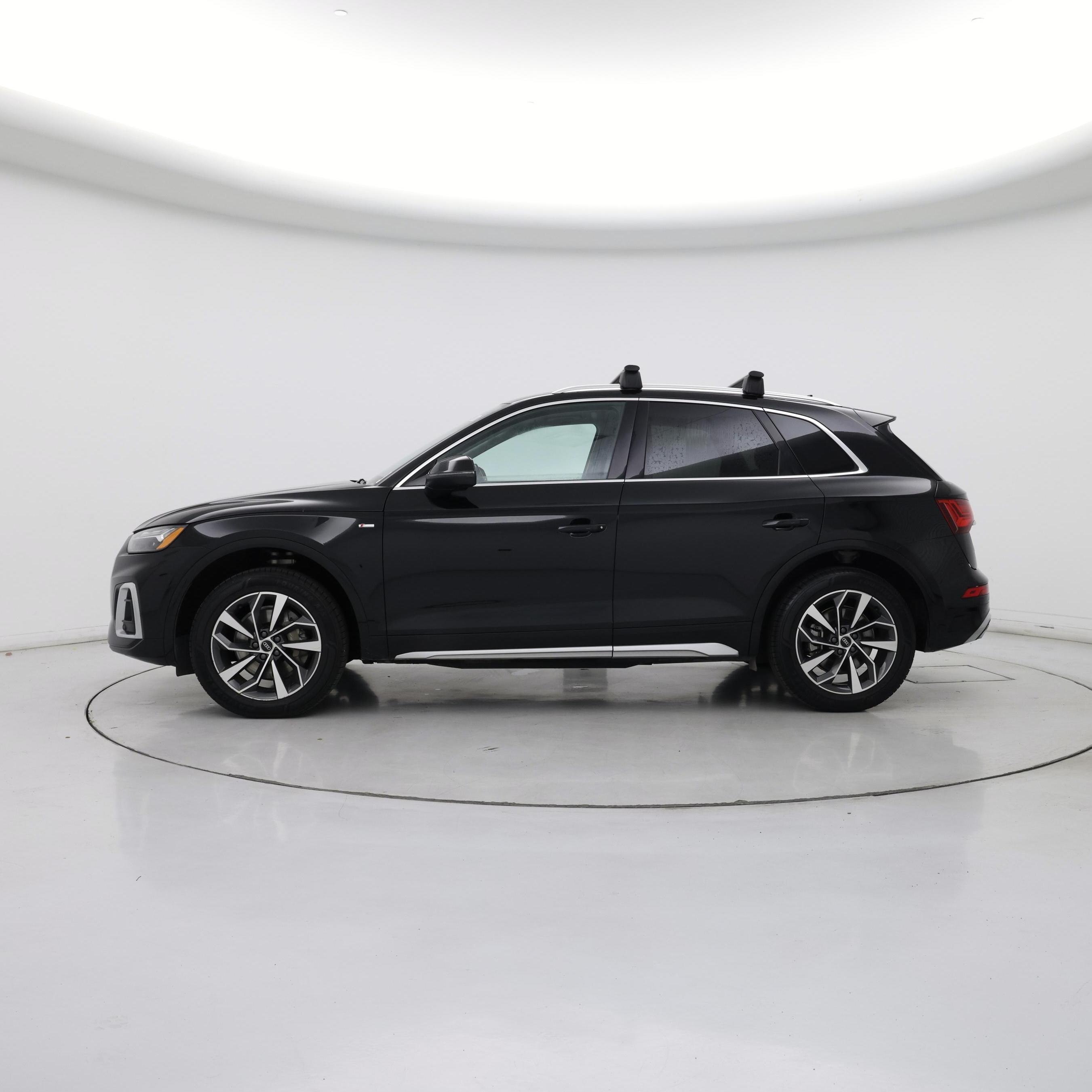 Thumbnail: 2022 Audi Q5 - 3