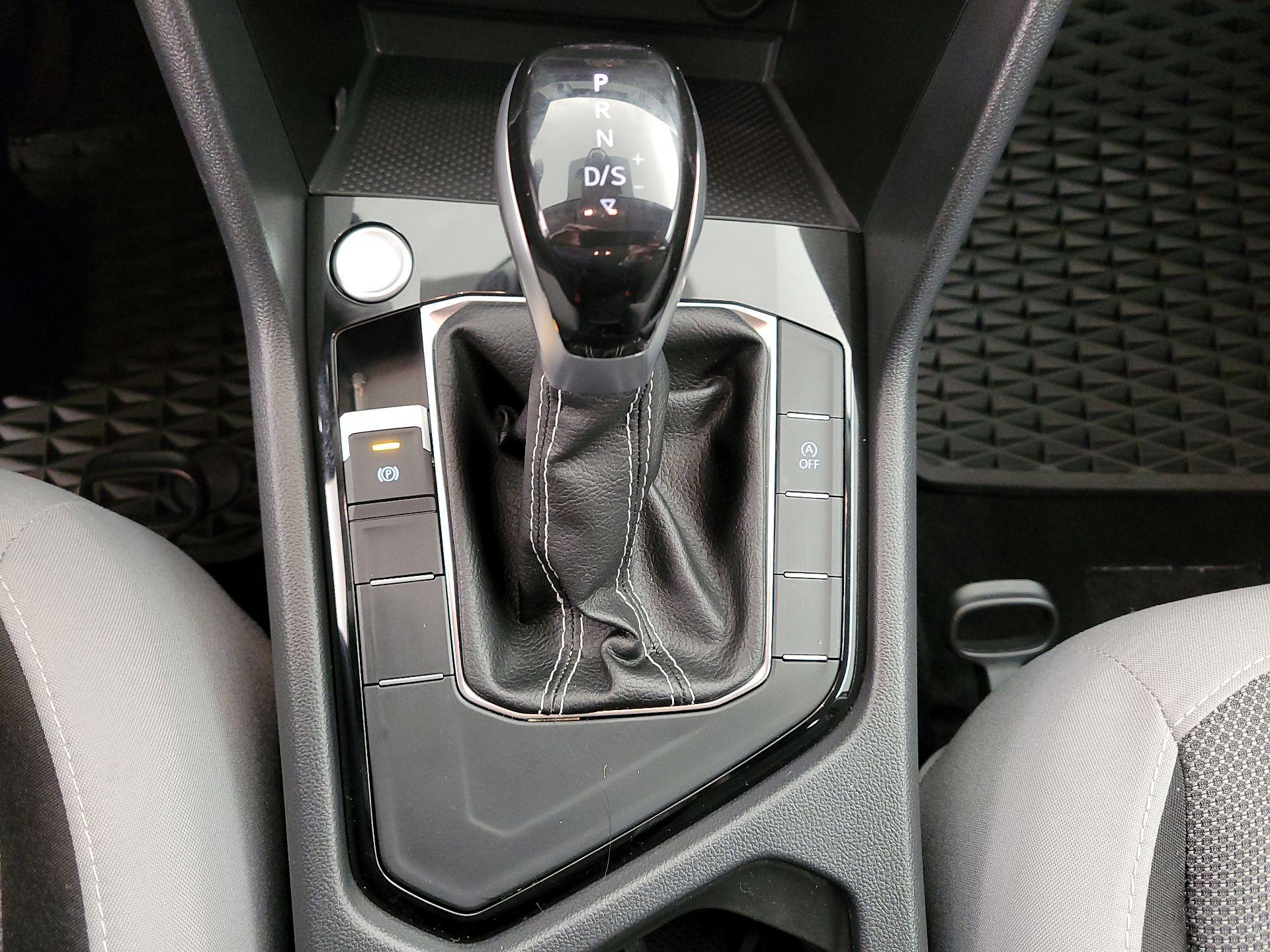 Thumbnail: 2024 Volkswagen Taos - 17