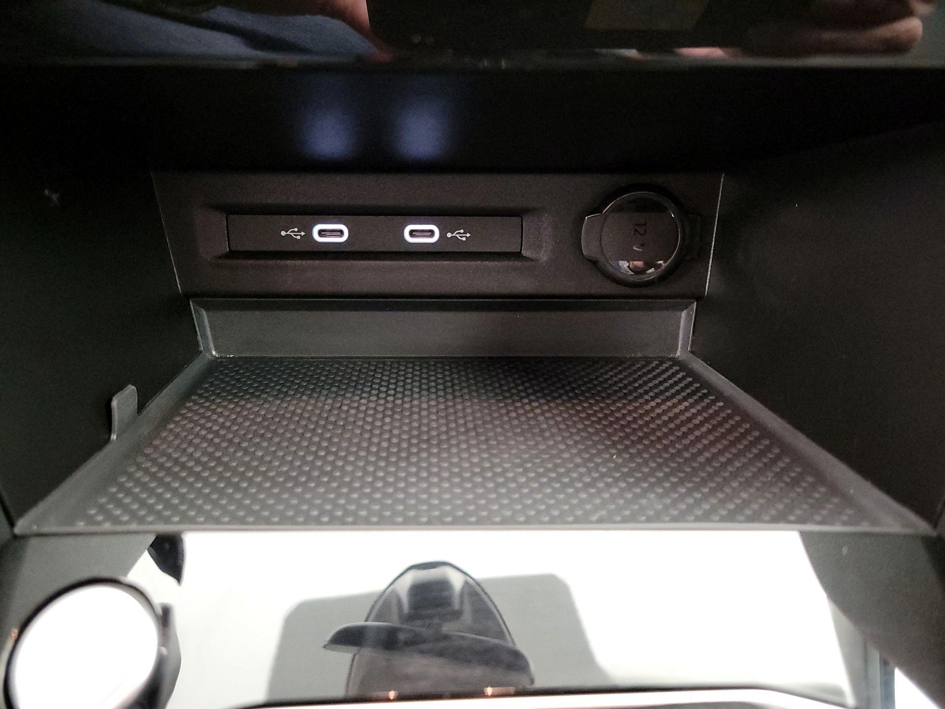 Thumbnail: 2024 Volkswagen Taos - 18