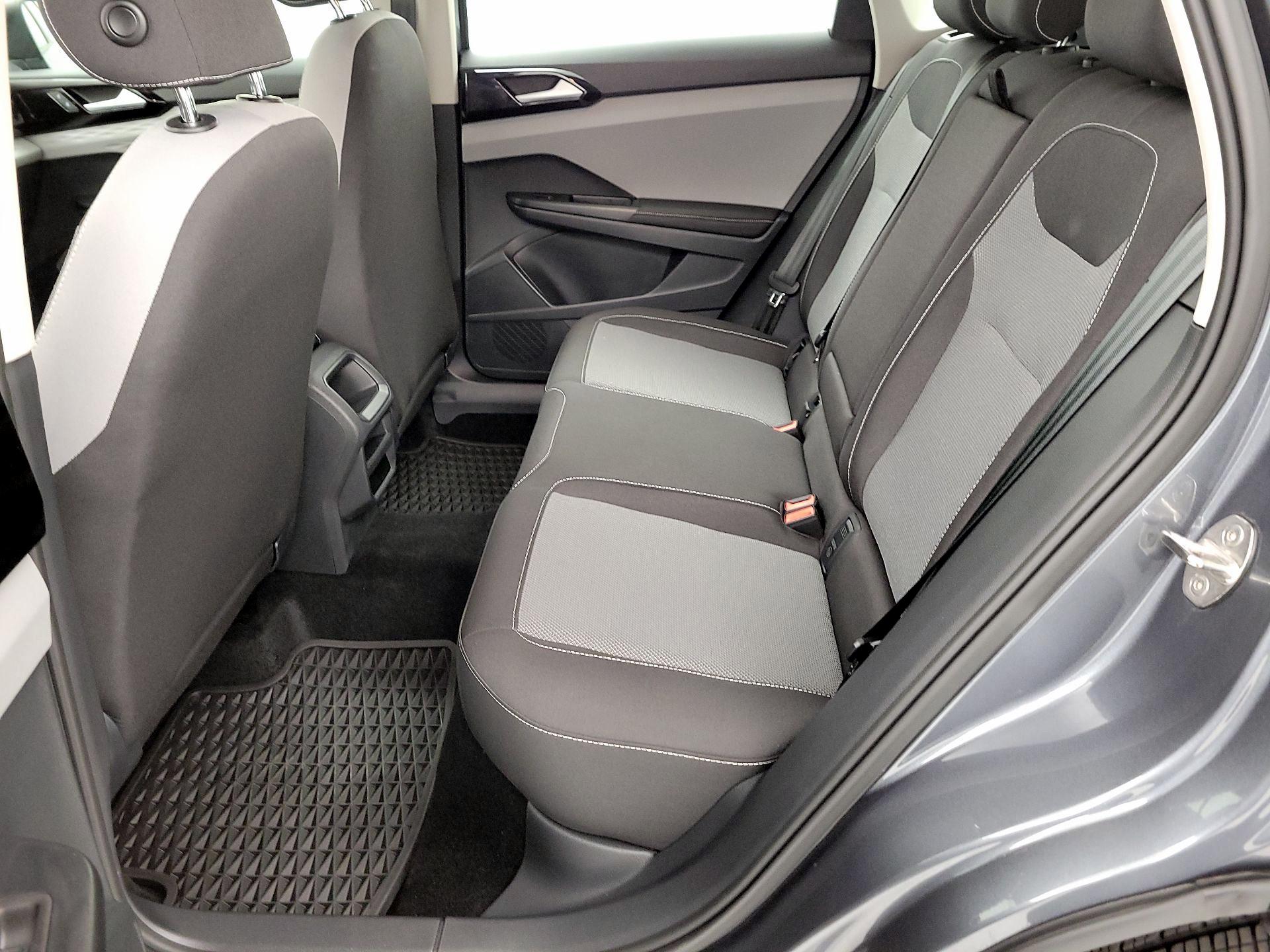 Thumbnail: 2024 Volkswagen Taos - 19