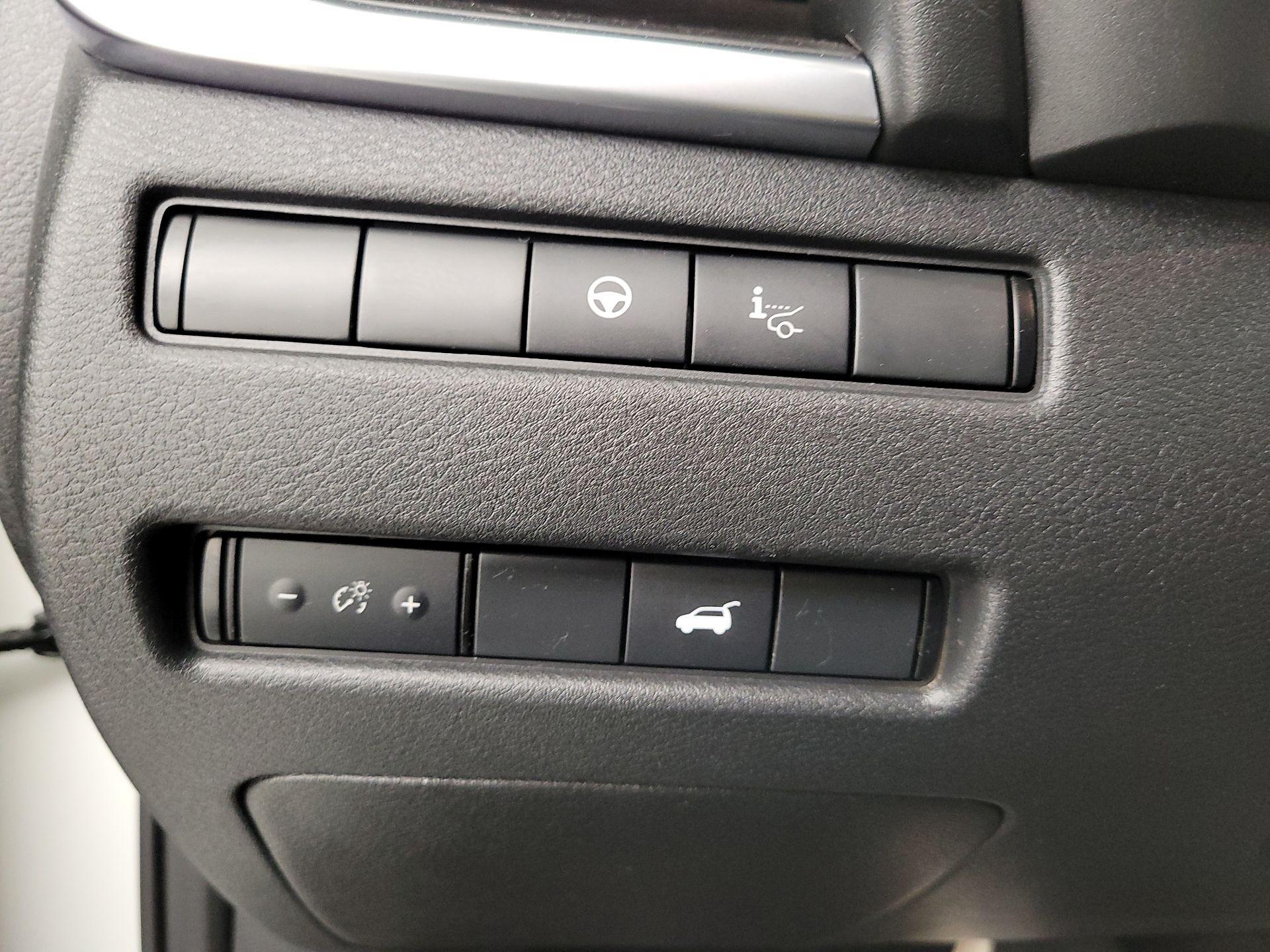 Thumbnail: 2022 Nissan Rogue - 13