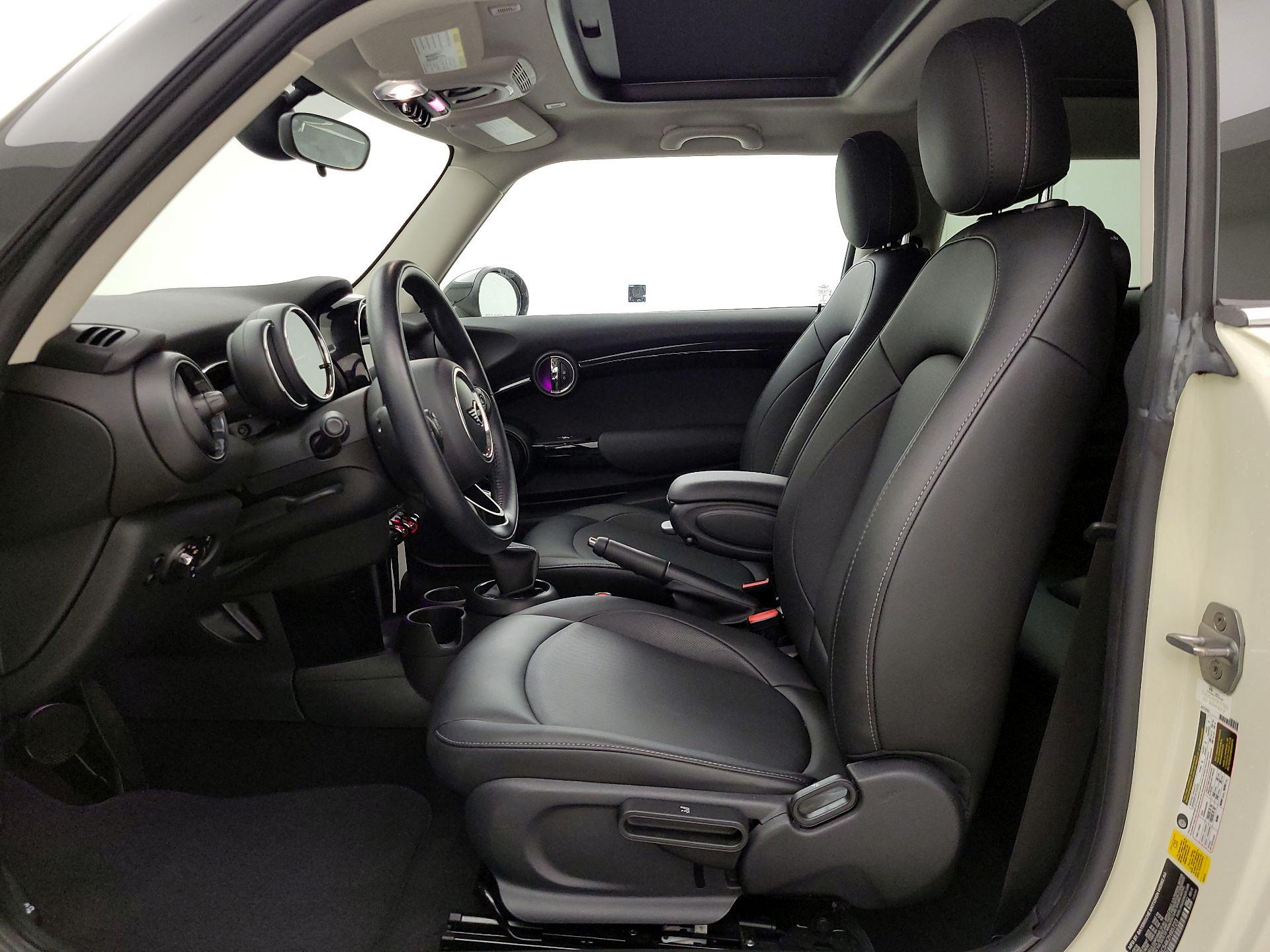 Thumbnail: 2019 MINI Cooper Hardtop - 11