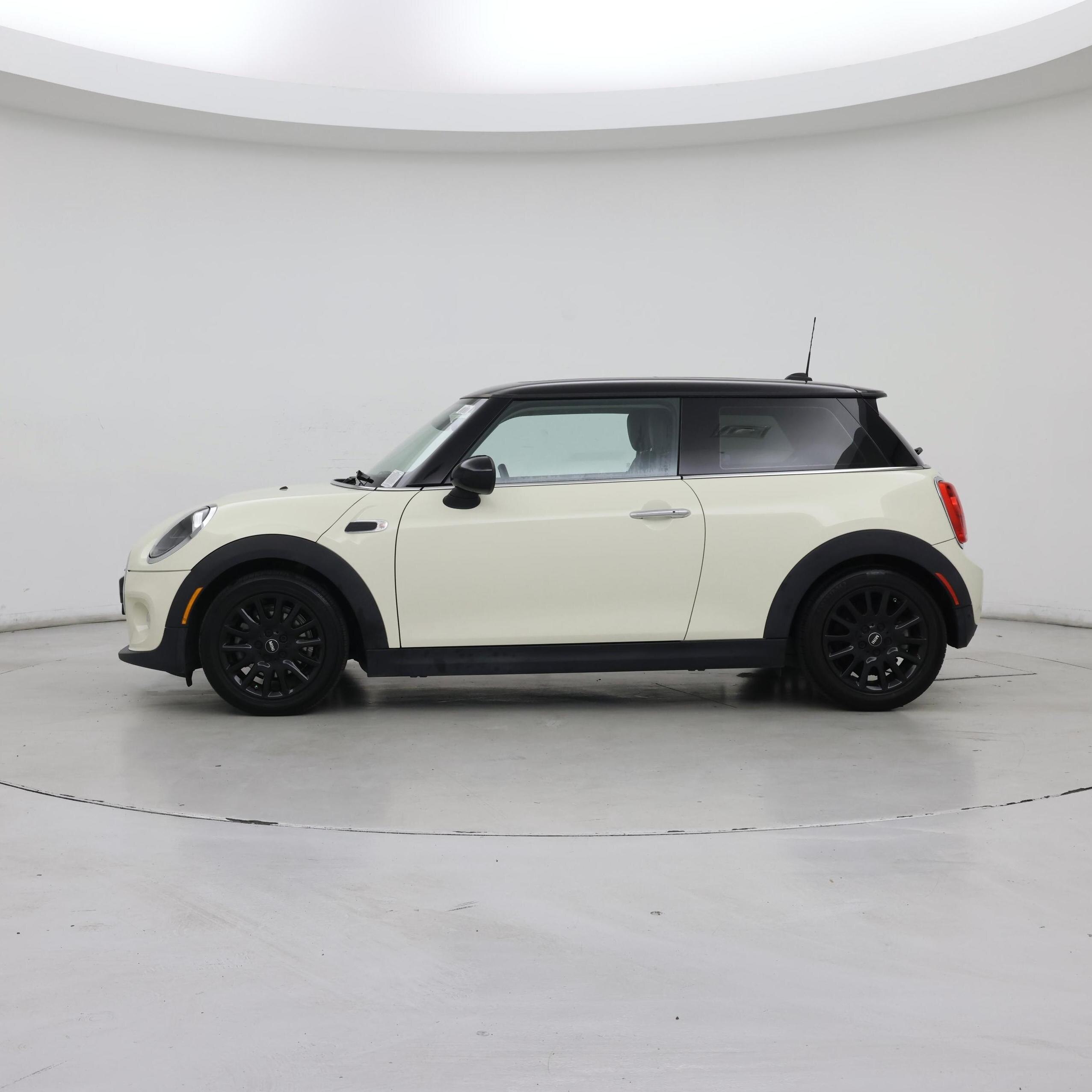 Thumbnail: 2019 MINI Cooper Hardtop - 3