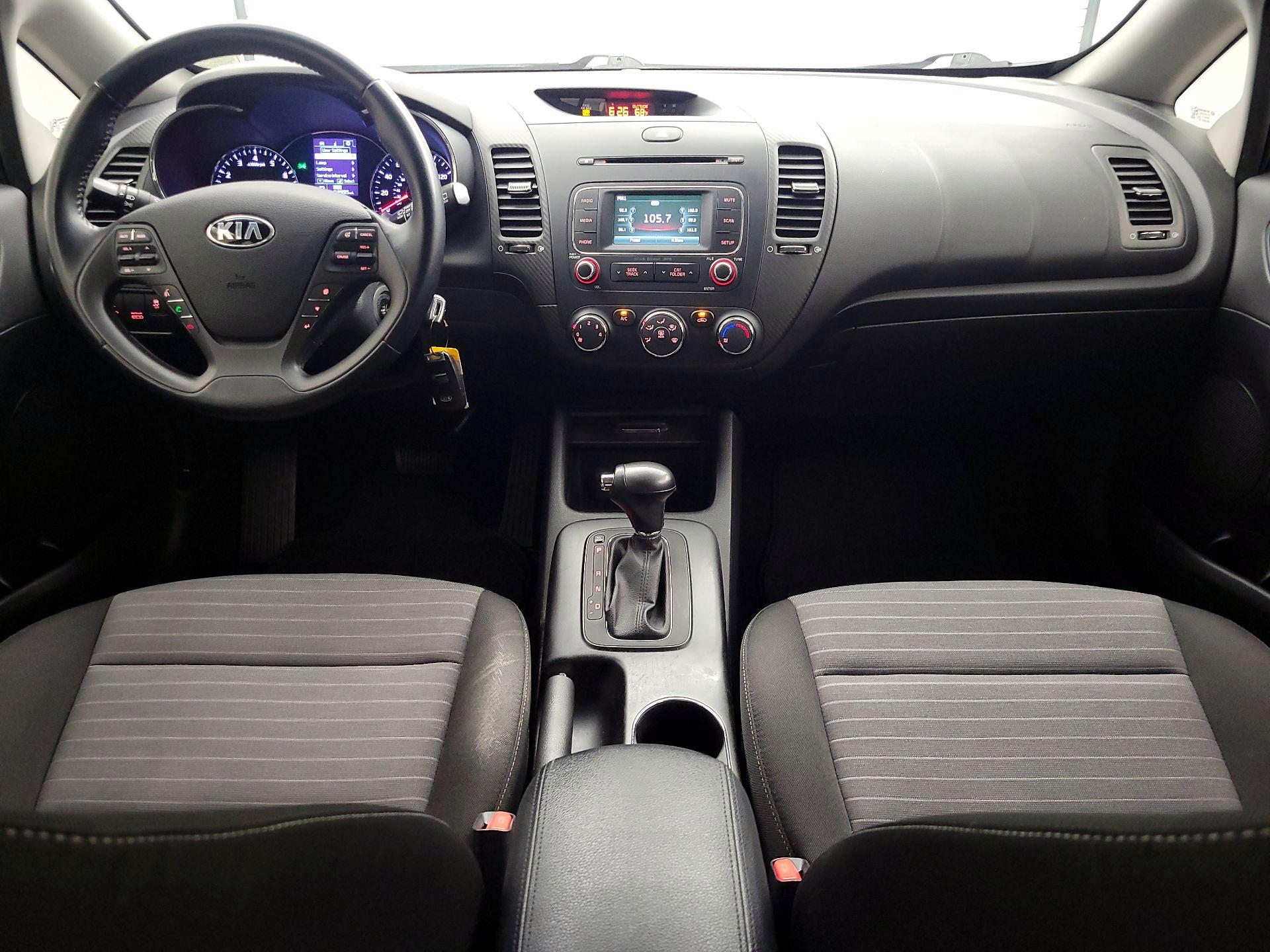 Thumbnail: 2016 Kia Forte - 9