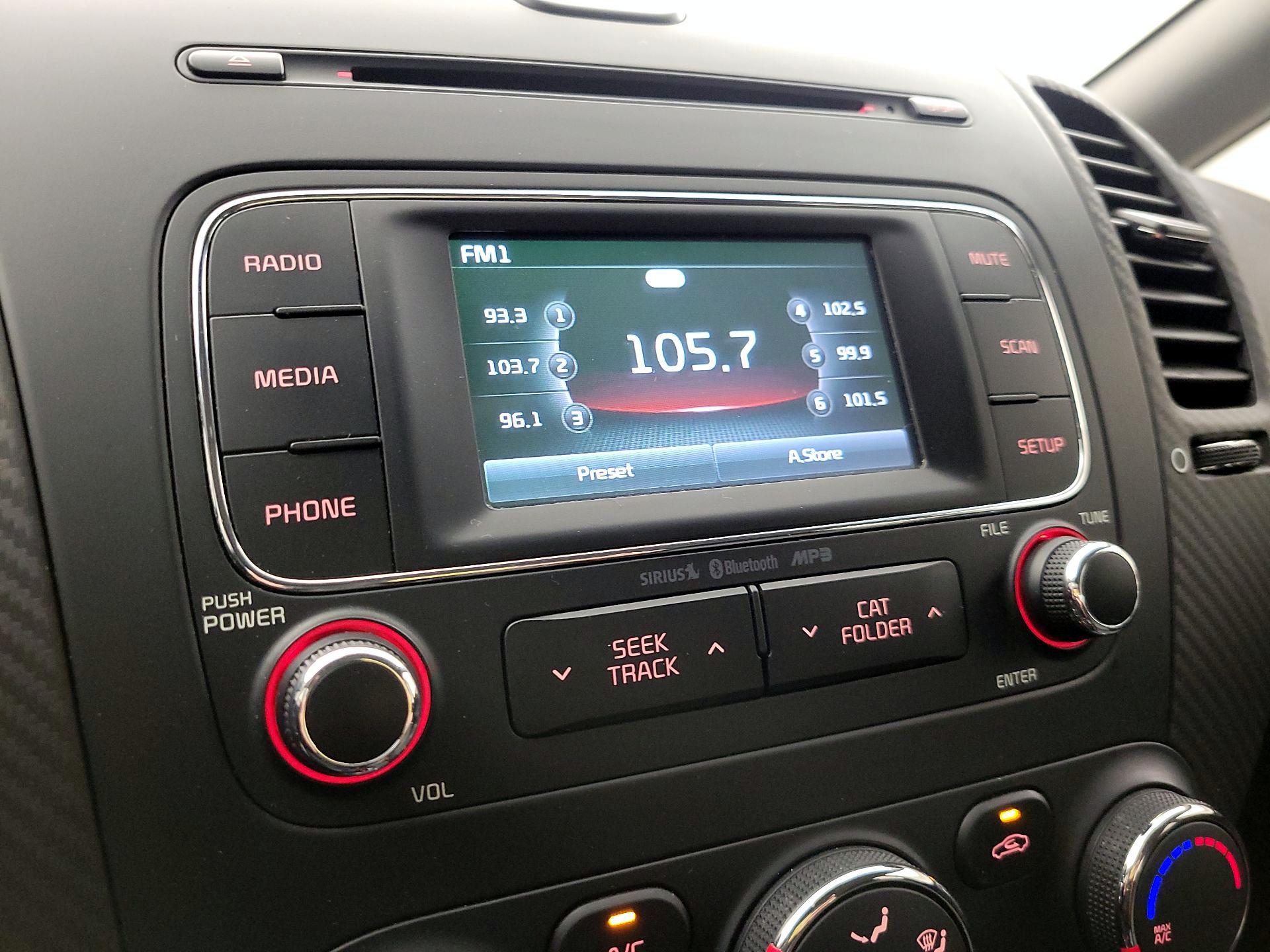 Thumbnail: 2016 Kia Forte - 15