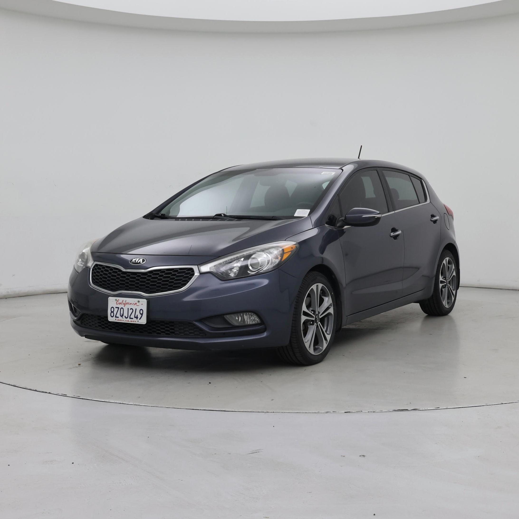 Thumbnail: 2016 Kia Forte - 4