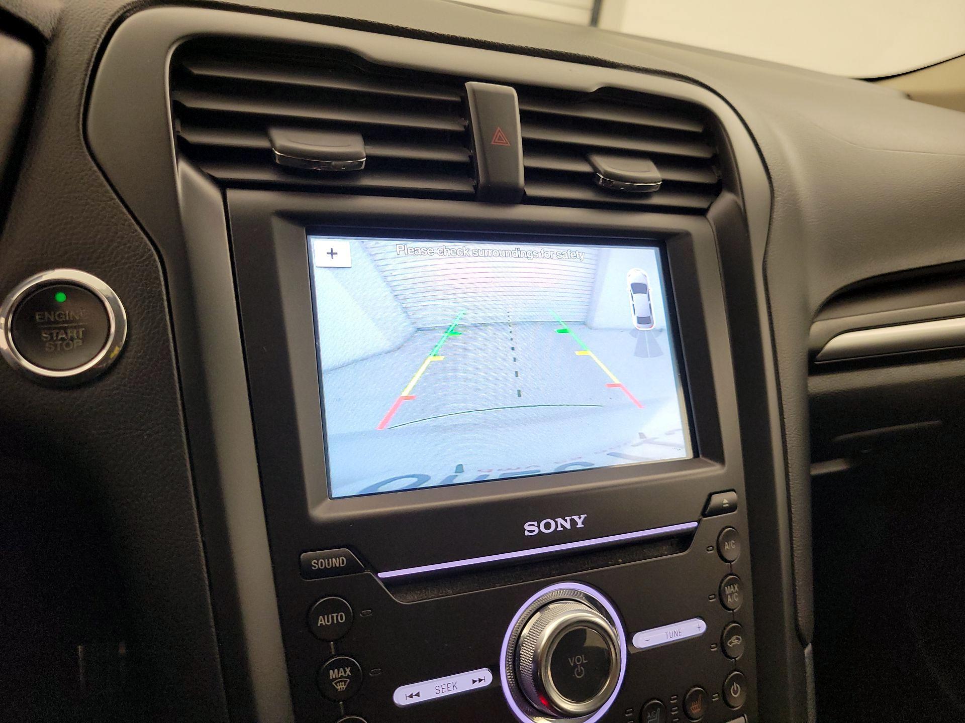 Thumbnail: 2017 Ford Fusion - 15