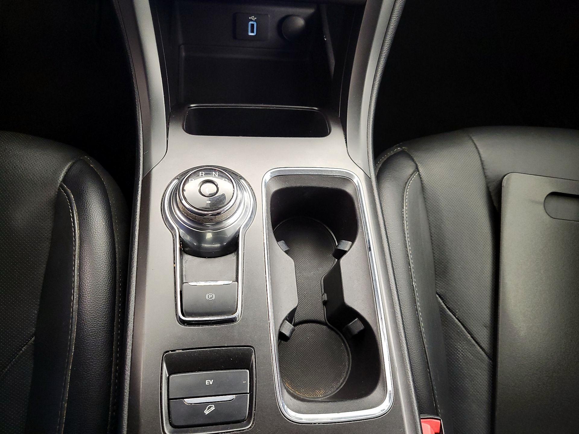 Thumbnail: 2017 Ford Fusion - 18