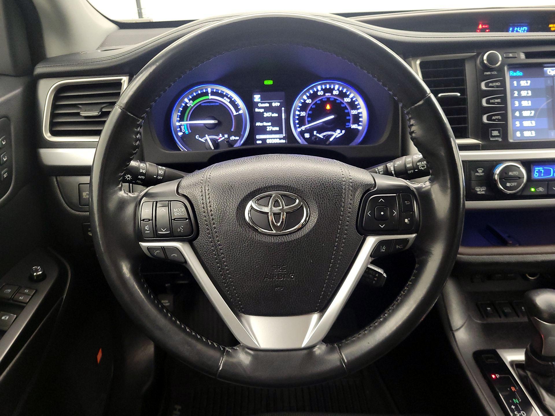 Thumbnail: 2018 Toyota Highlander - 10