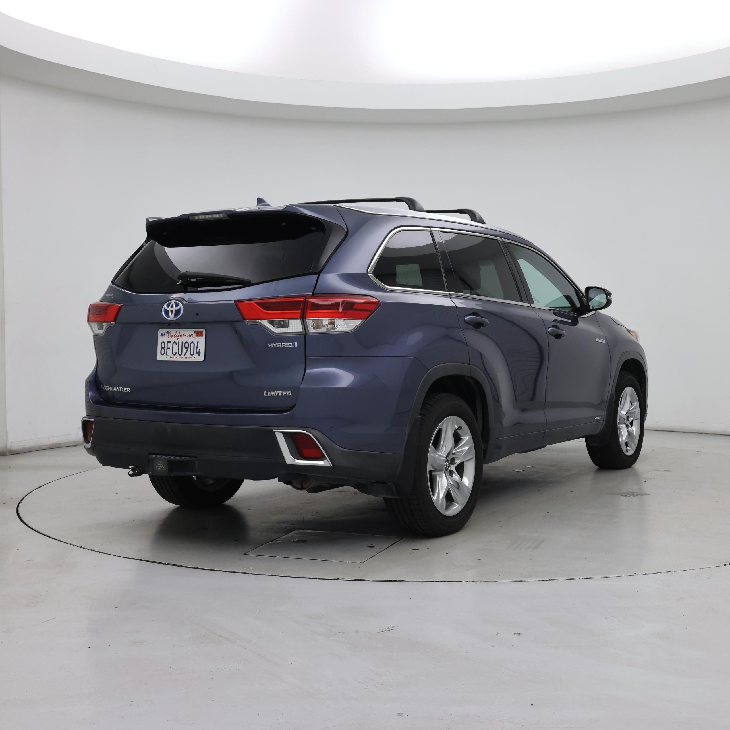 Thumbnail: 2018 Toyota Highlander - 8